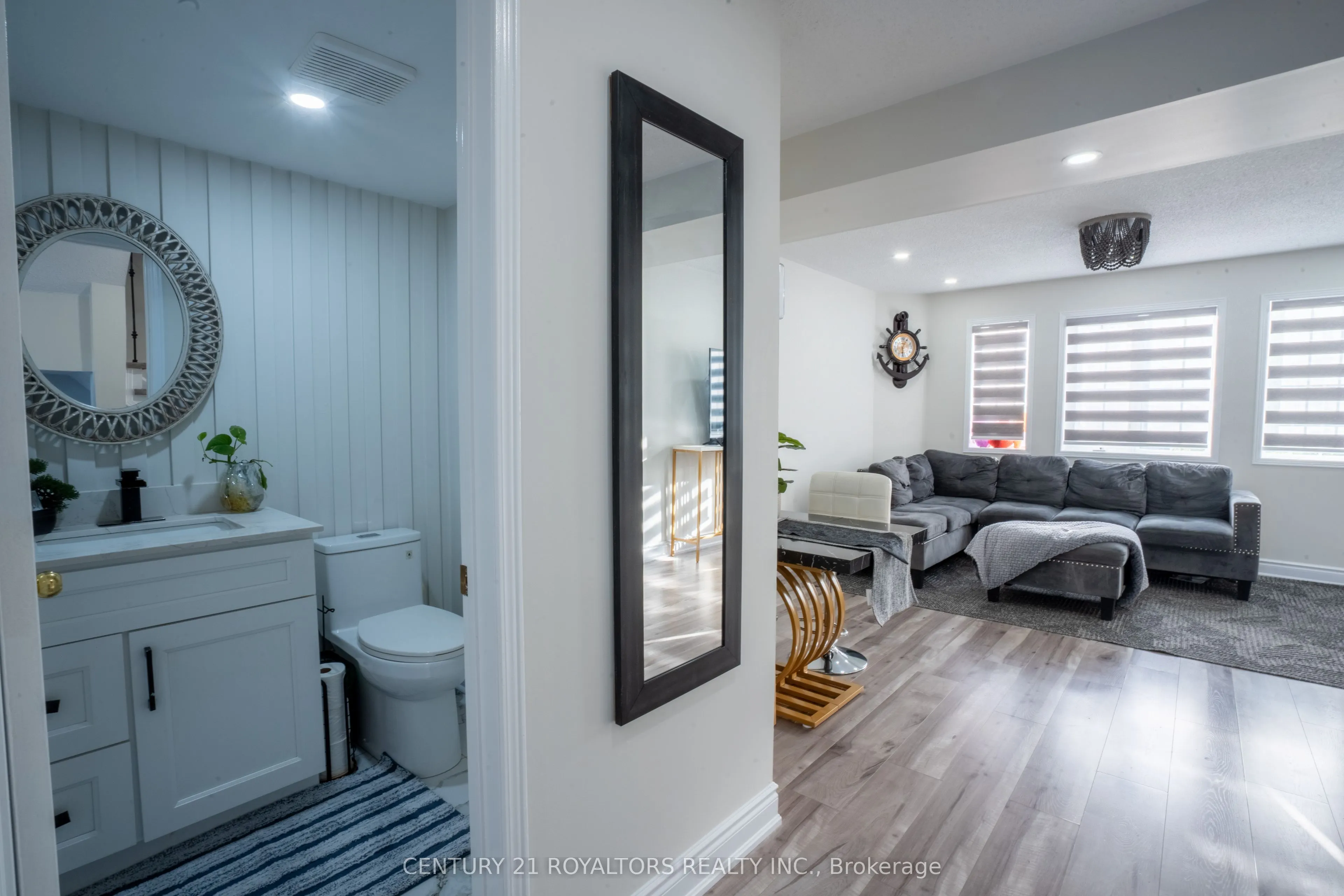 28 Spadina Road, #28