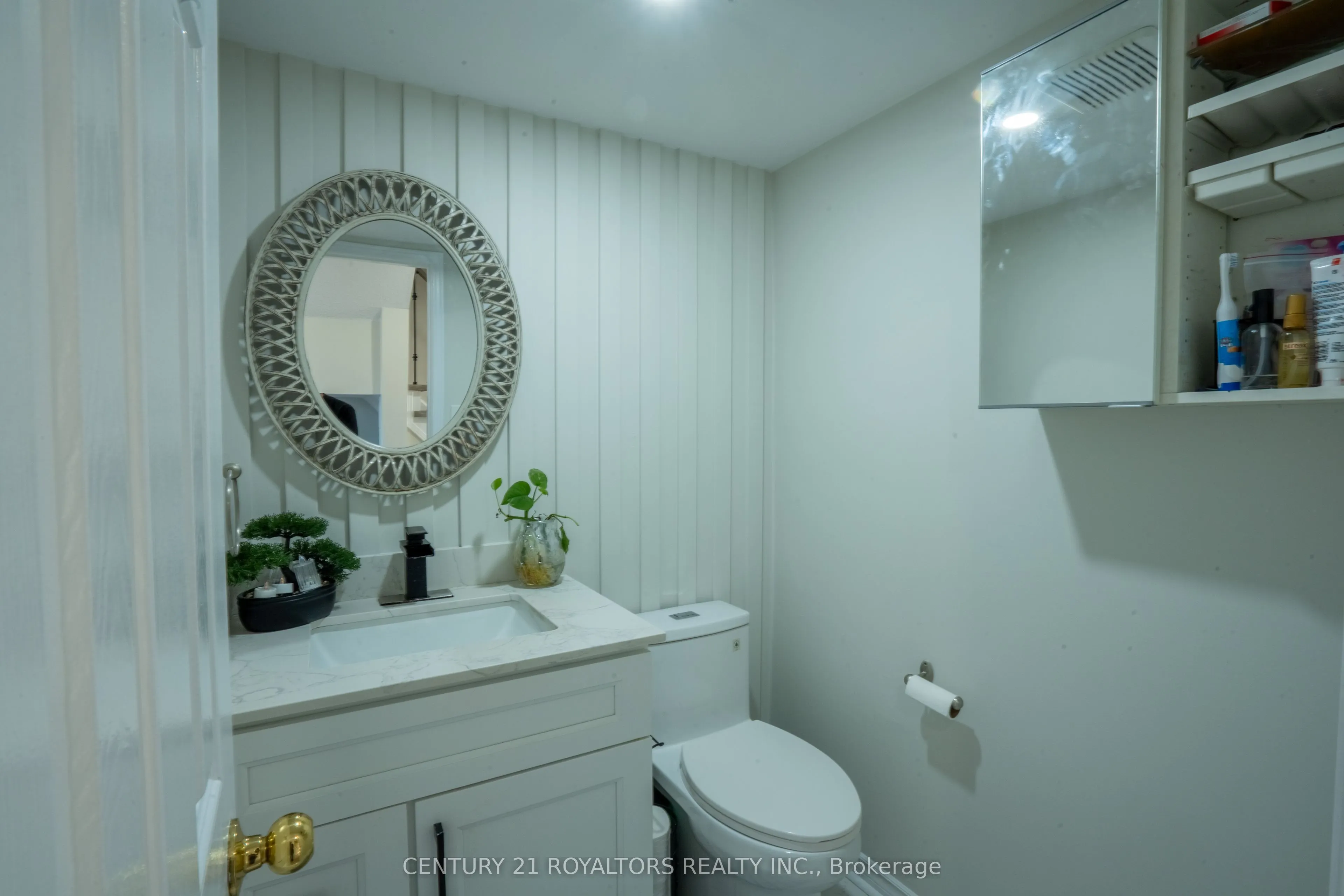 28 Spadina Road, #28