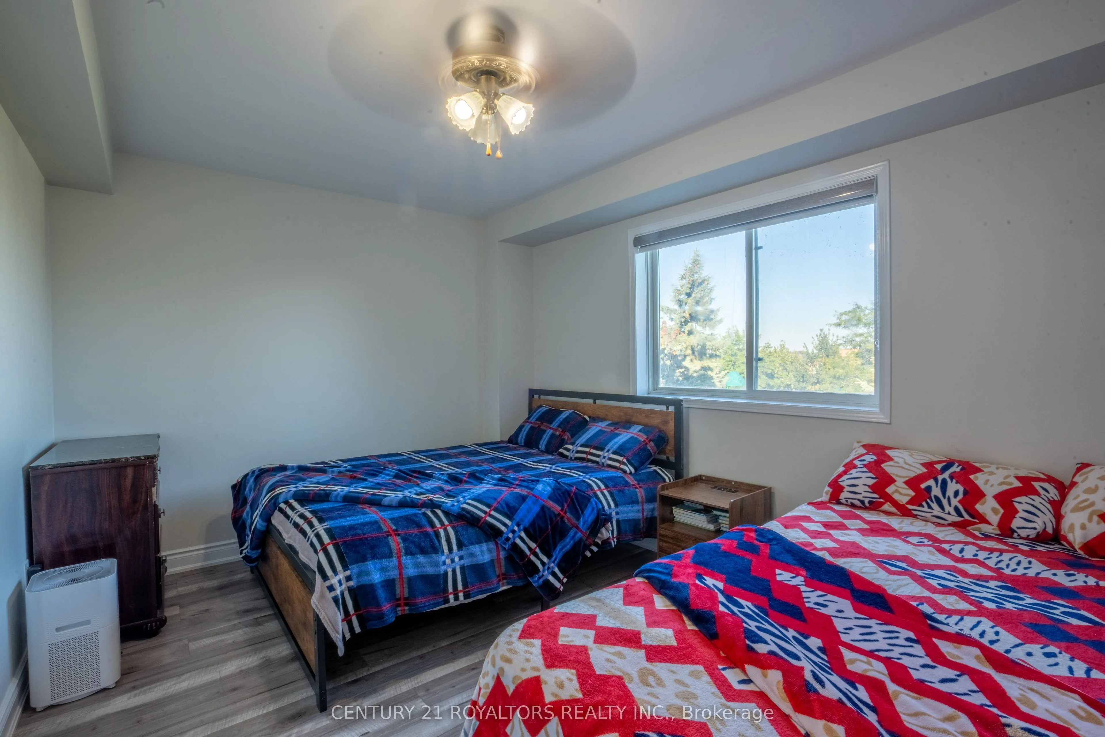 28 Spadina Road, #28