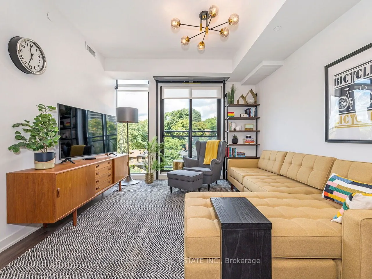 1990 Bloor Street W, #406
