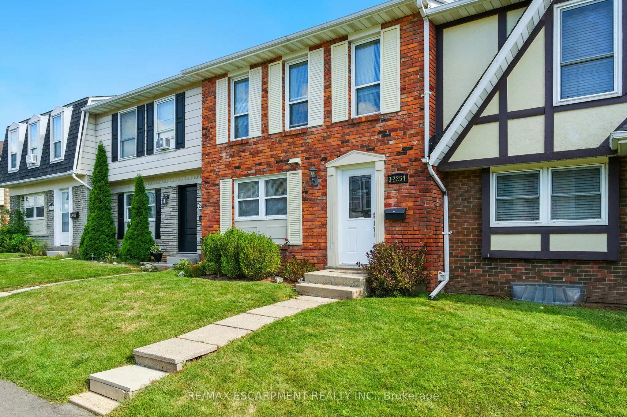 2254 Upper Middle Road, #3