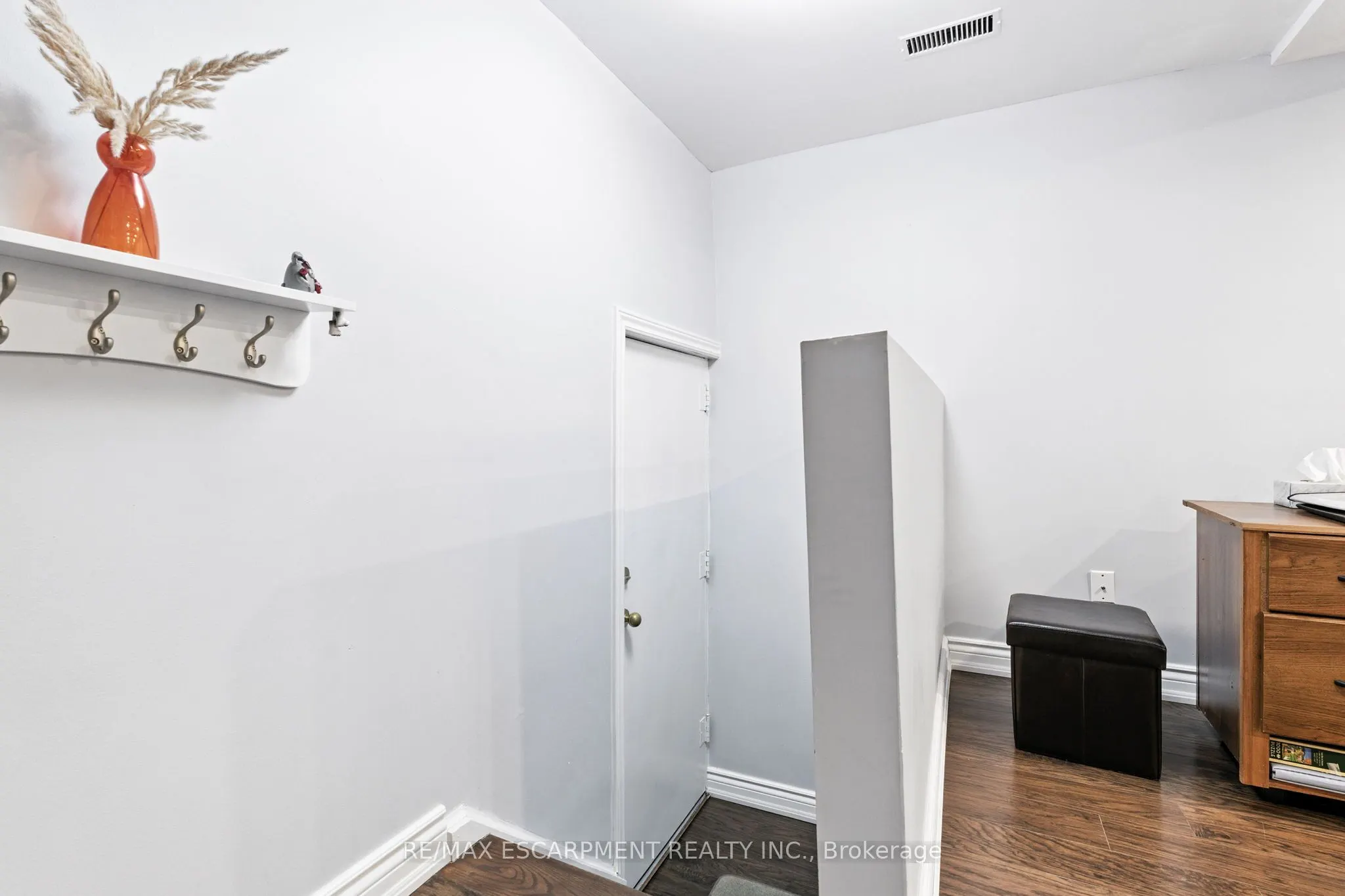 2254 Upper Middle Road, #3