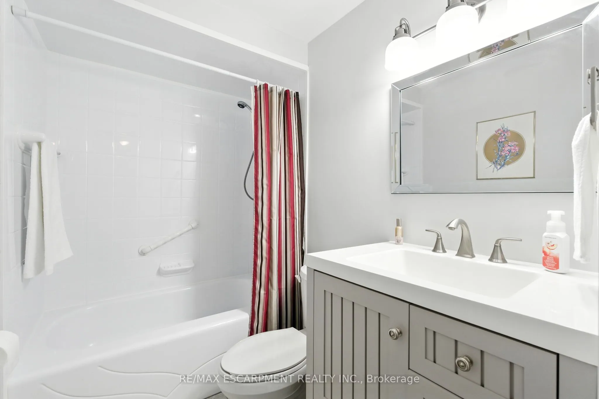2254 Upper Middle Road, #3