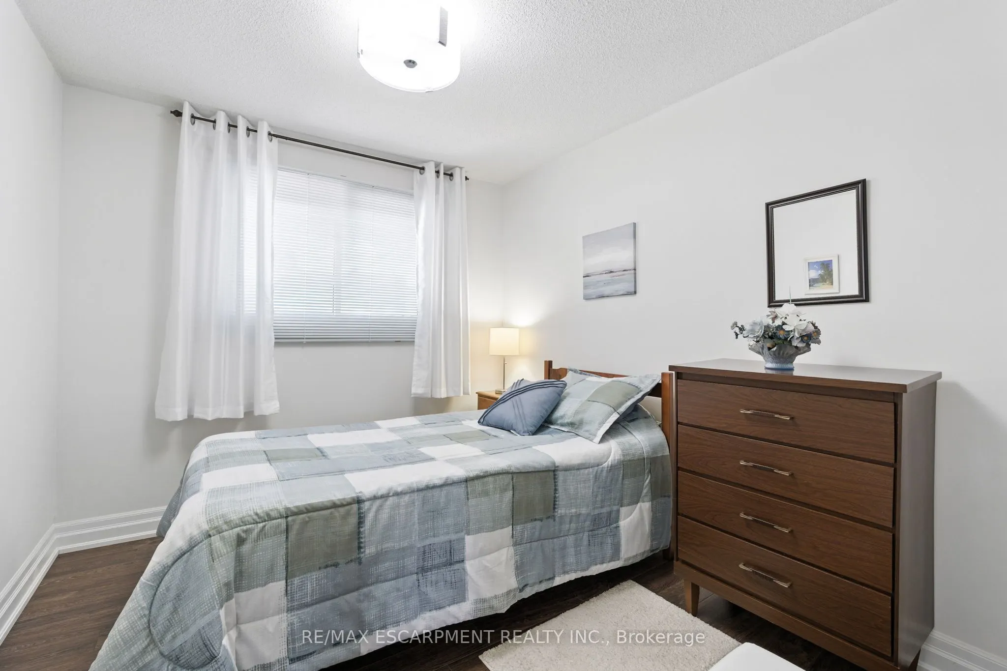 2254 Upper Middle Road, #3