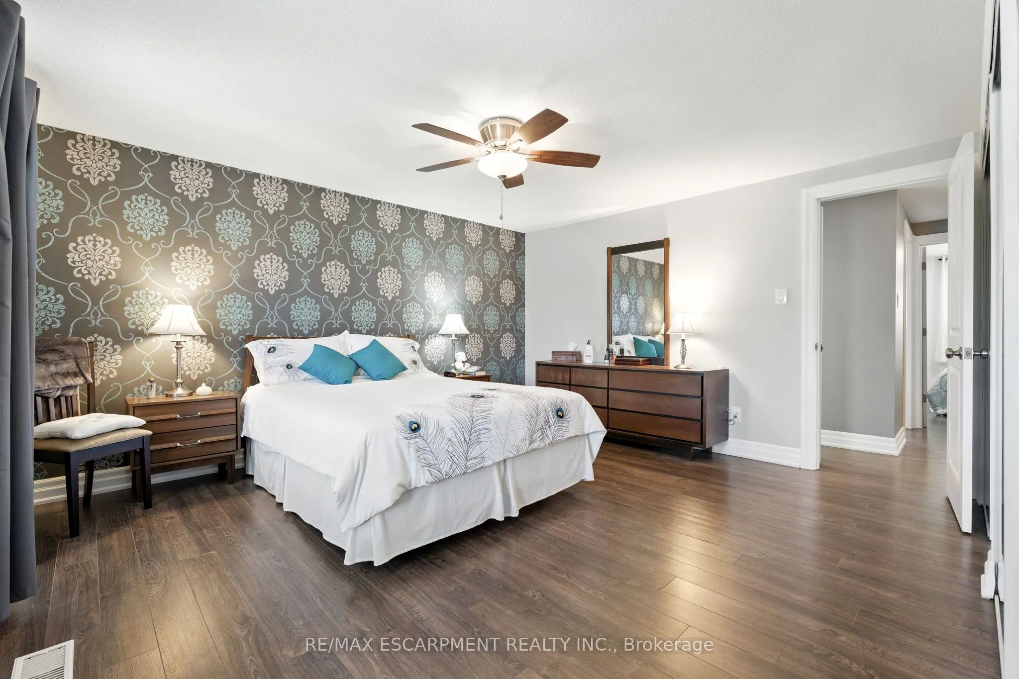 2254 Upper Middle Road, #3