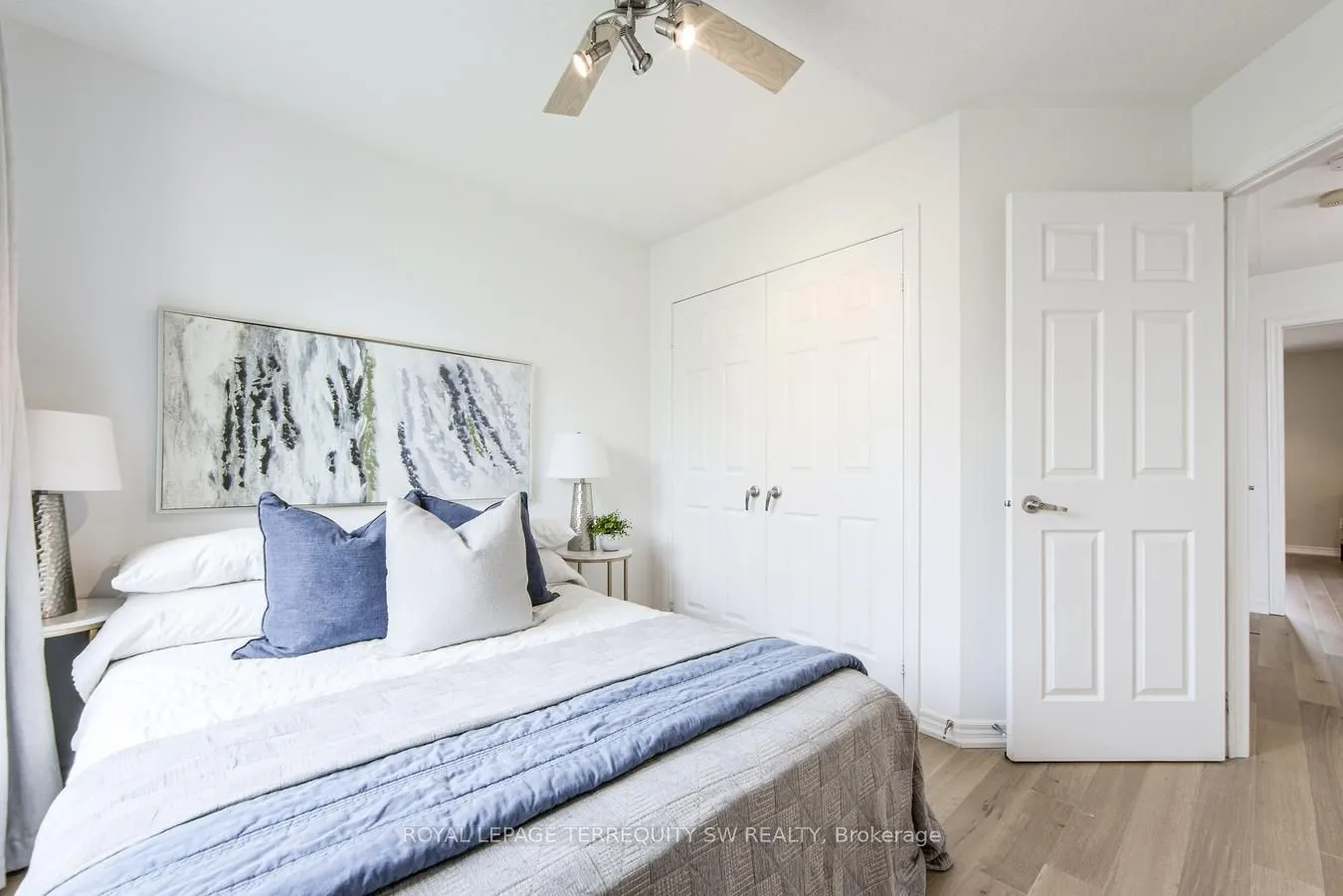 3895 Eglinton Avenue W