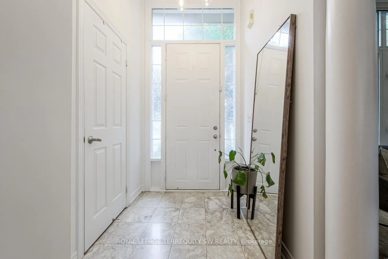 3895 Eglinton Avenue W