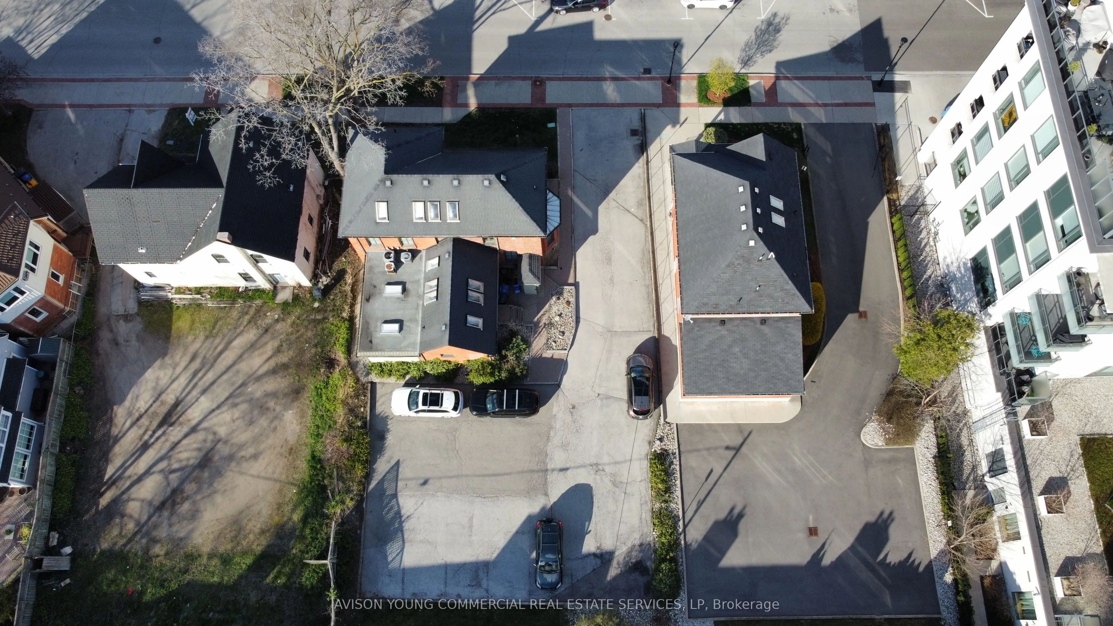 464 Locust Street