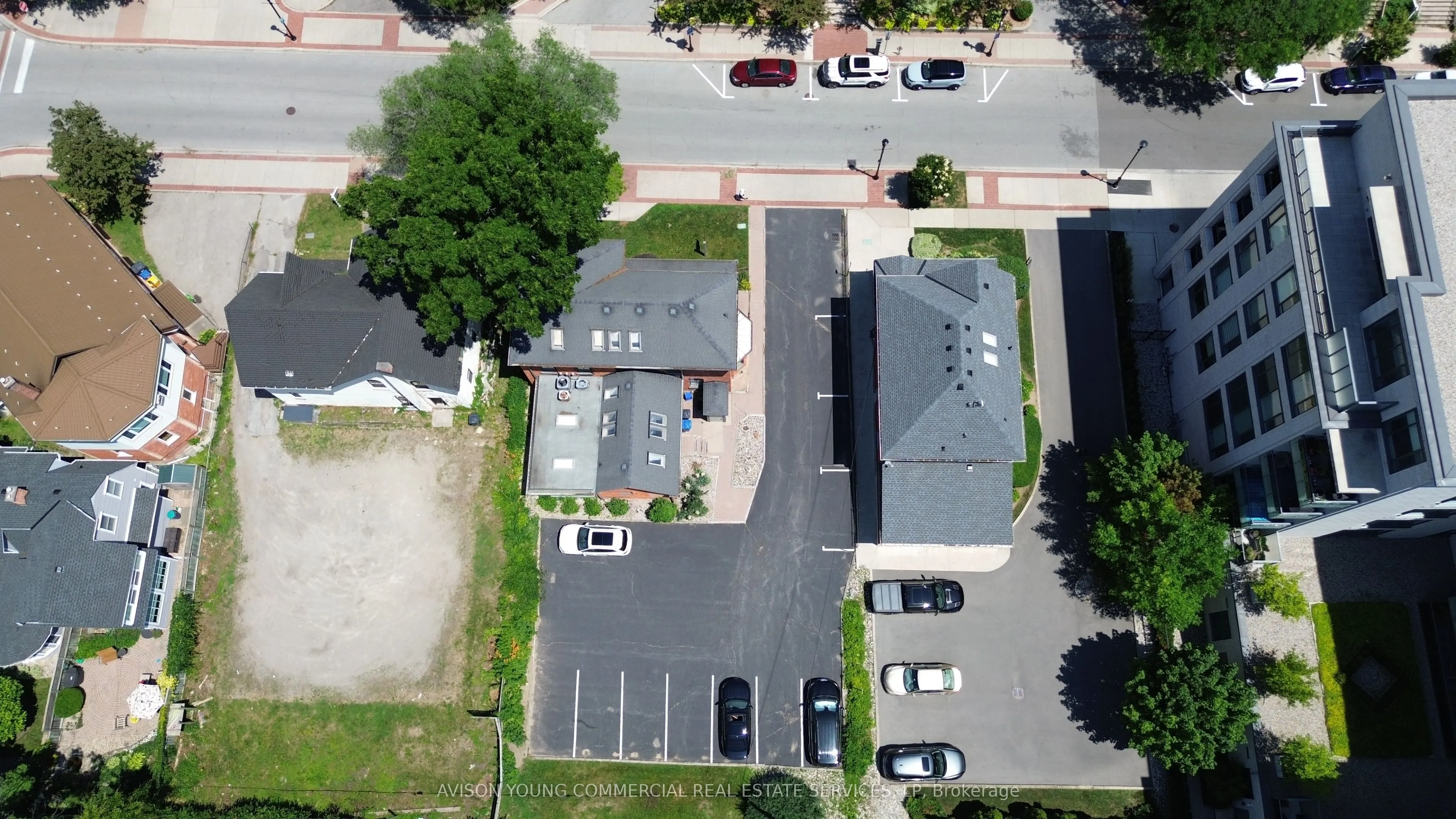 464 Locust Street