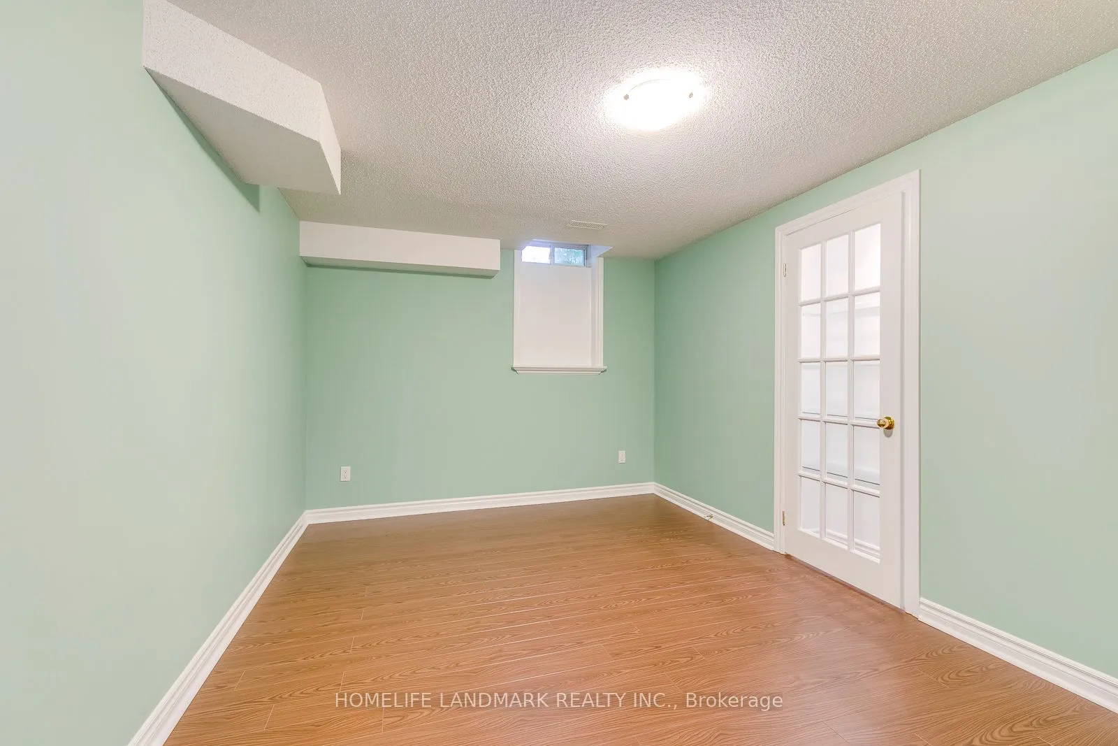 2196 Highcliffe Way