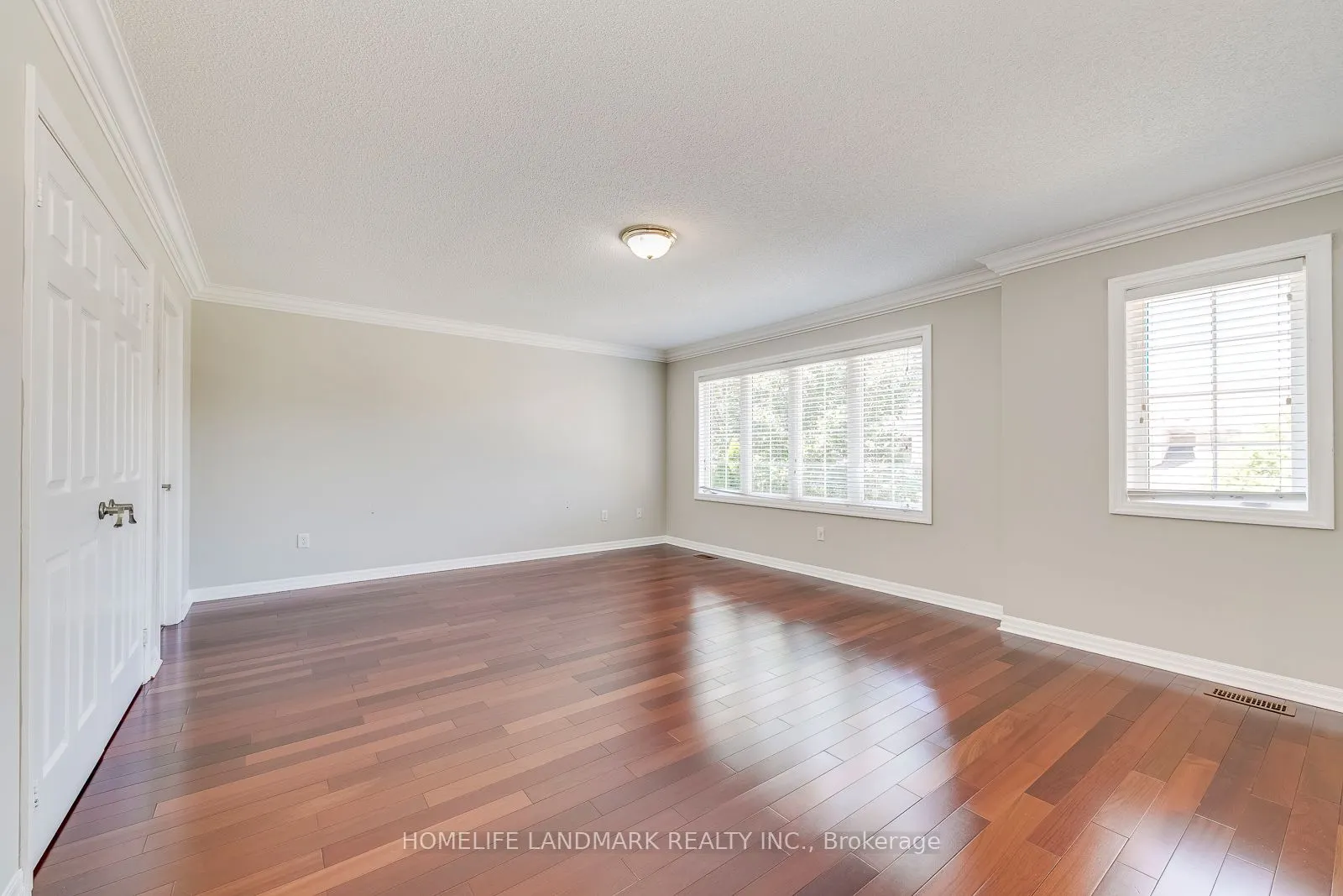 2196 Highcliffe Way