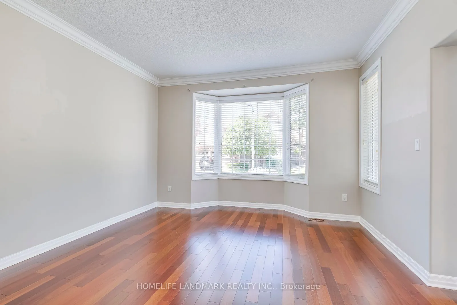 2196 Highcliffe Way