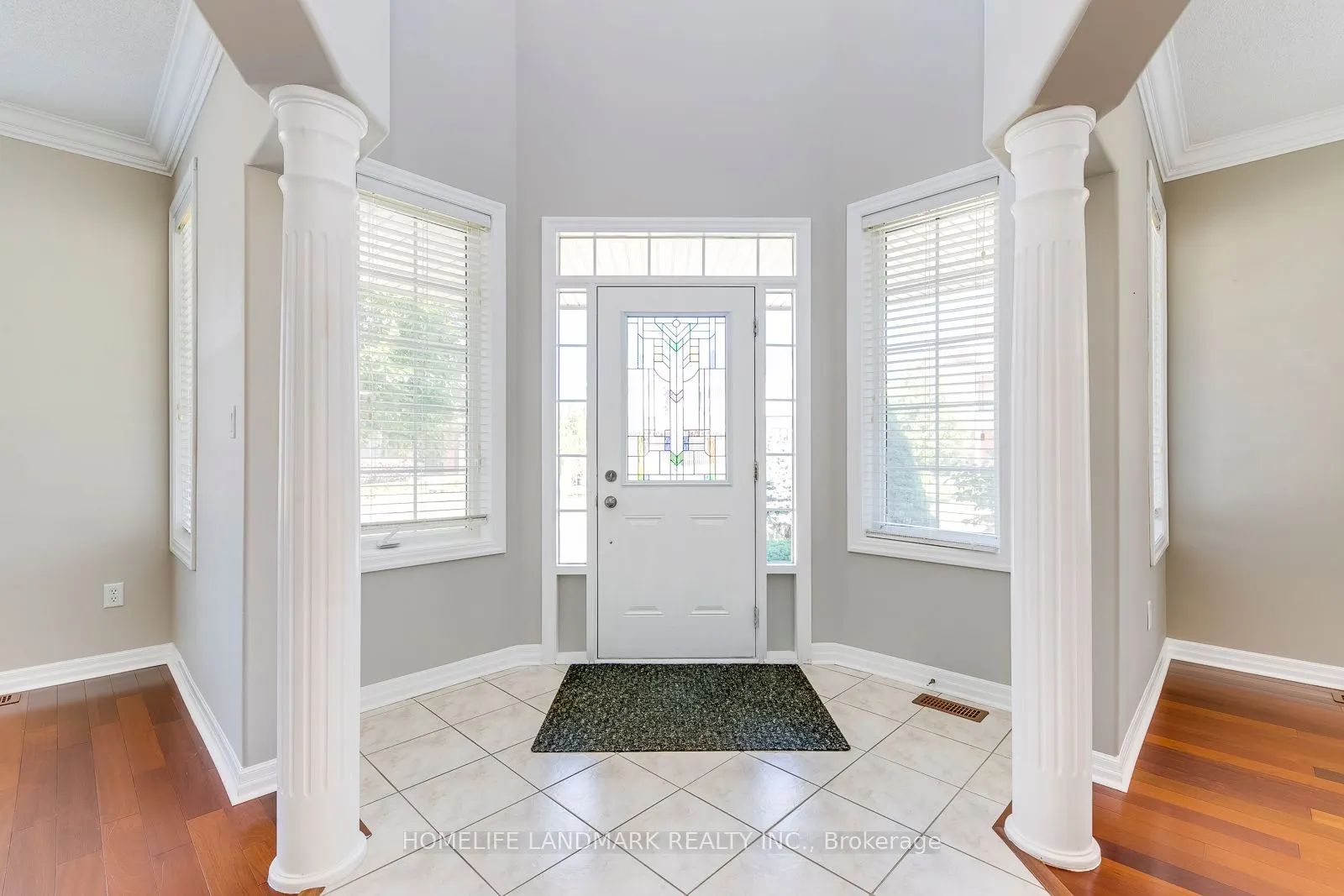 2196 Highcliffe Way