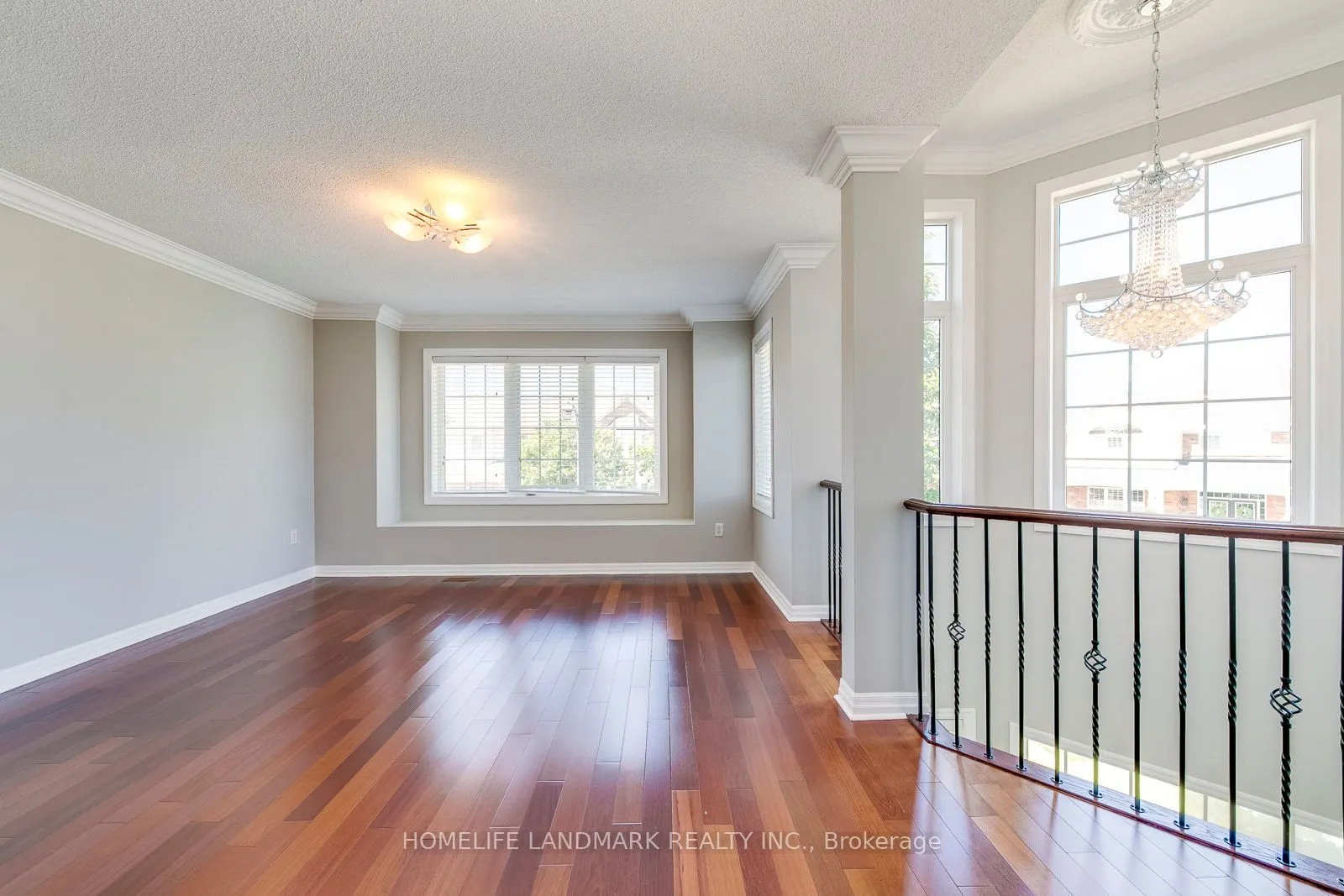 2196 Highcliffe Way