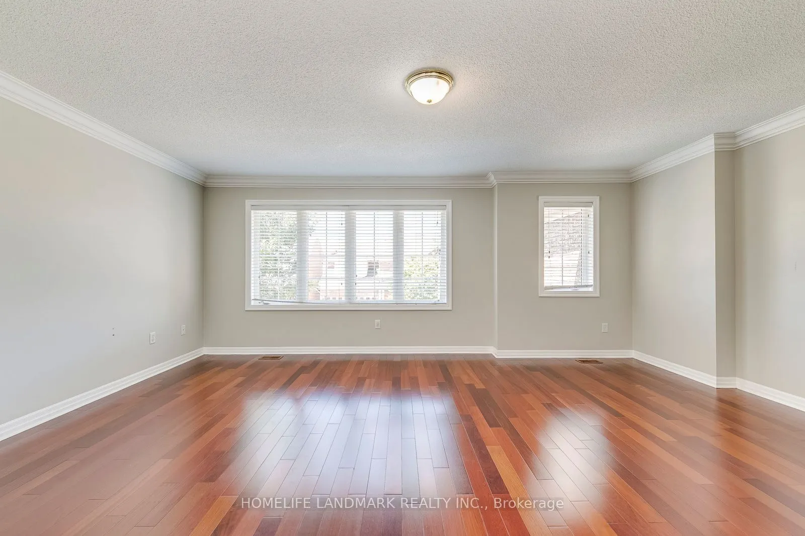2196 Highcliffe Way