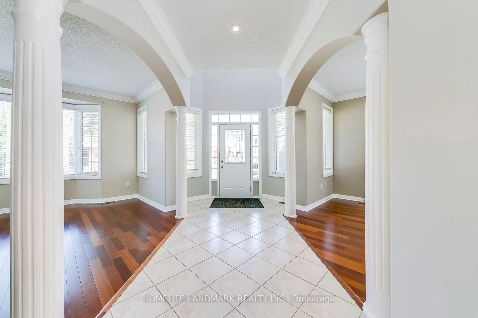 2196 Highcliffe Way