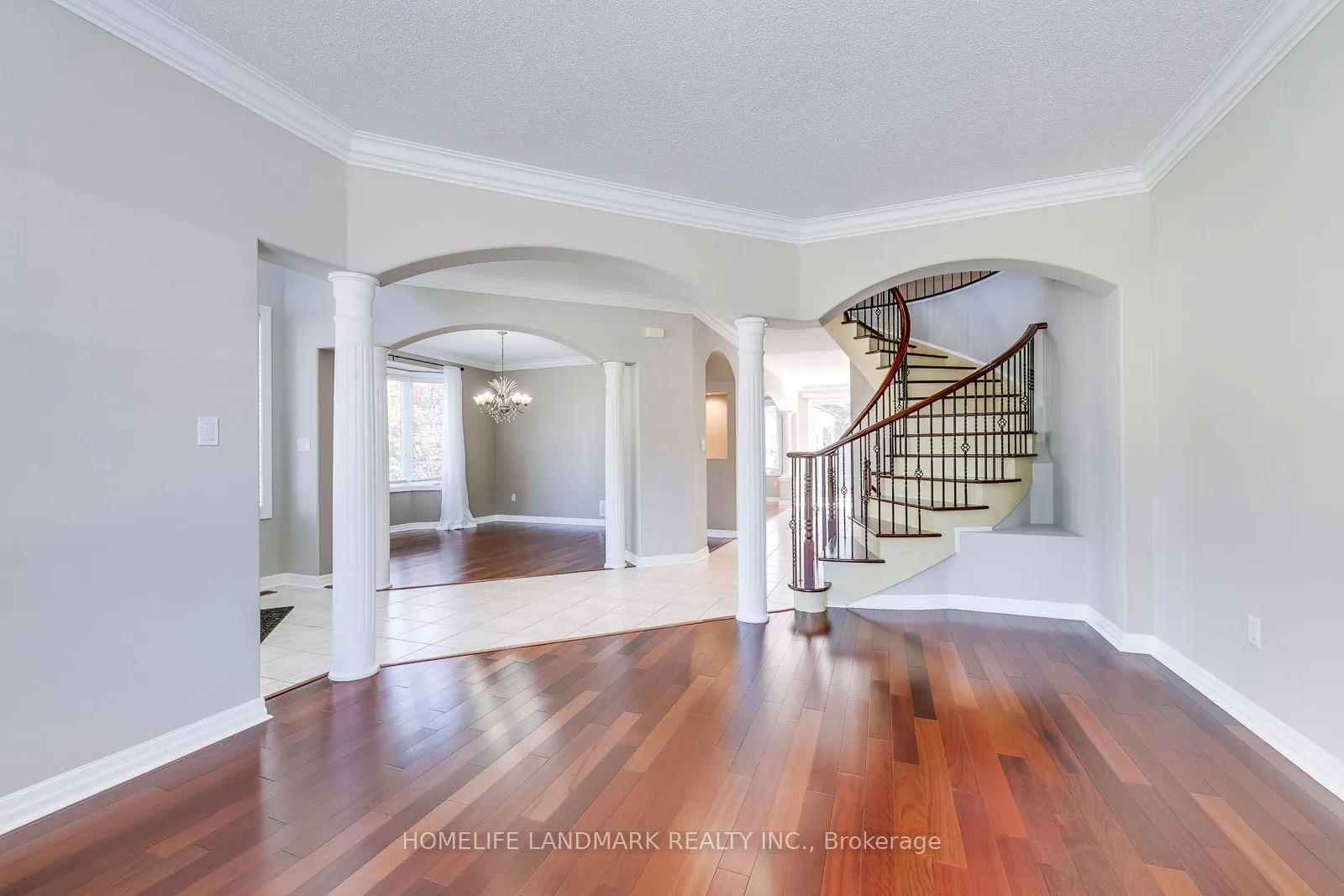 2196 Highcliffe Way