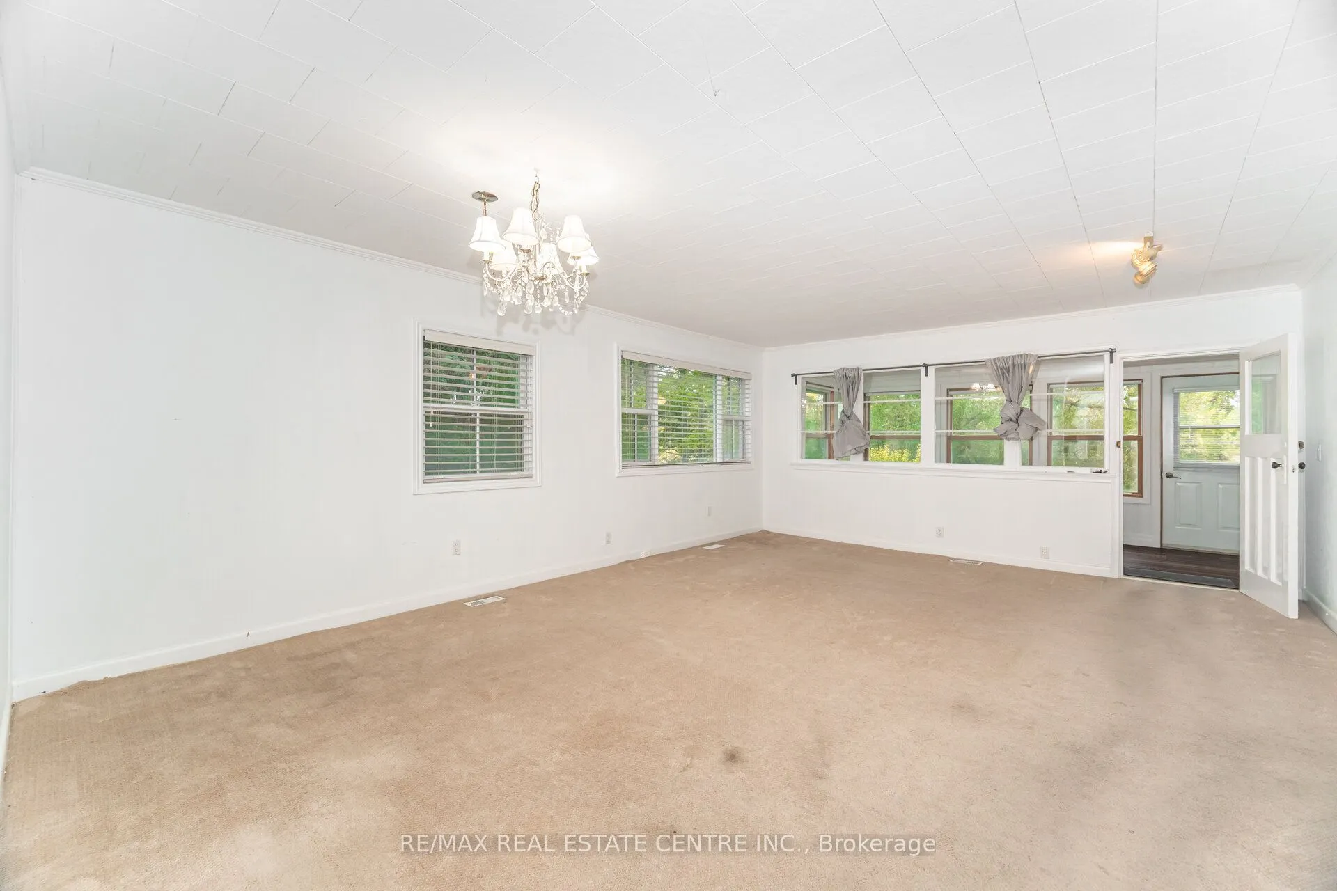 7742 Churchville Road