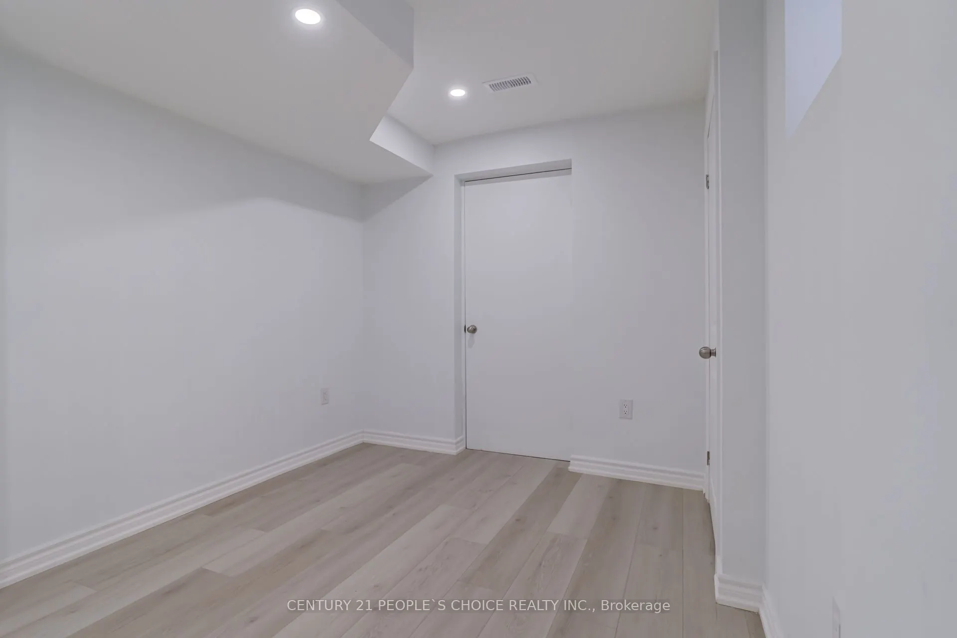25 Drummondville Drive, #Basement