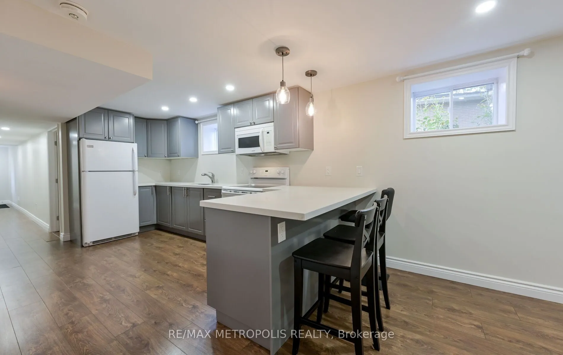 2699 Sherhill Drive, #Lower