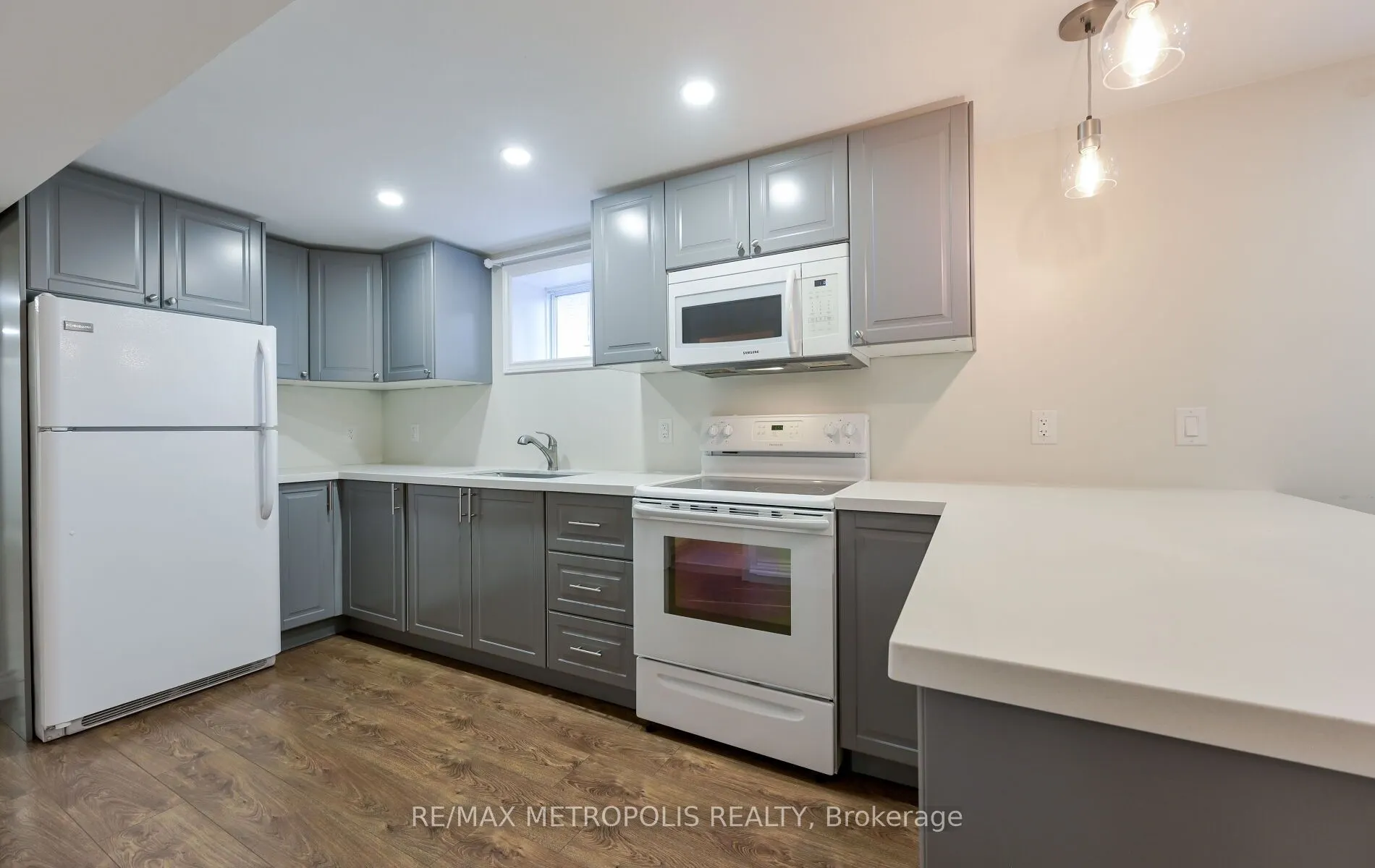 2699 Sherhill Drive, #Lower
