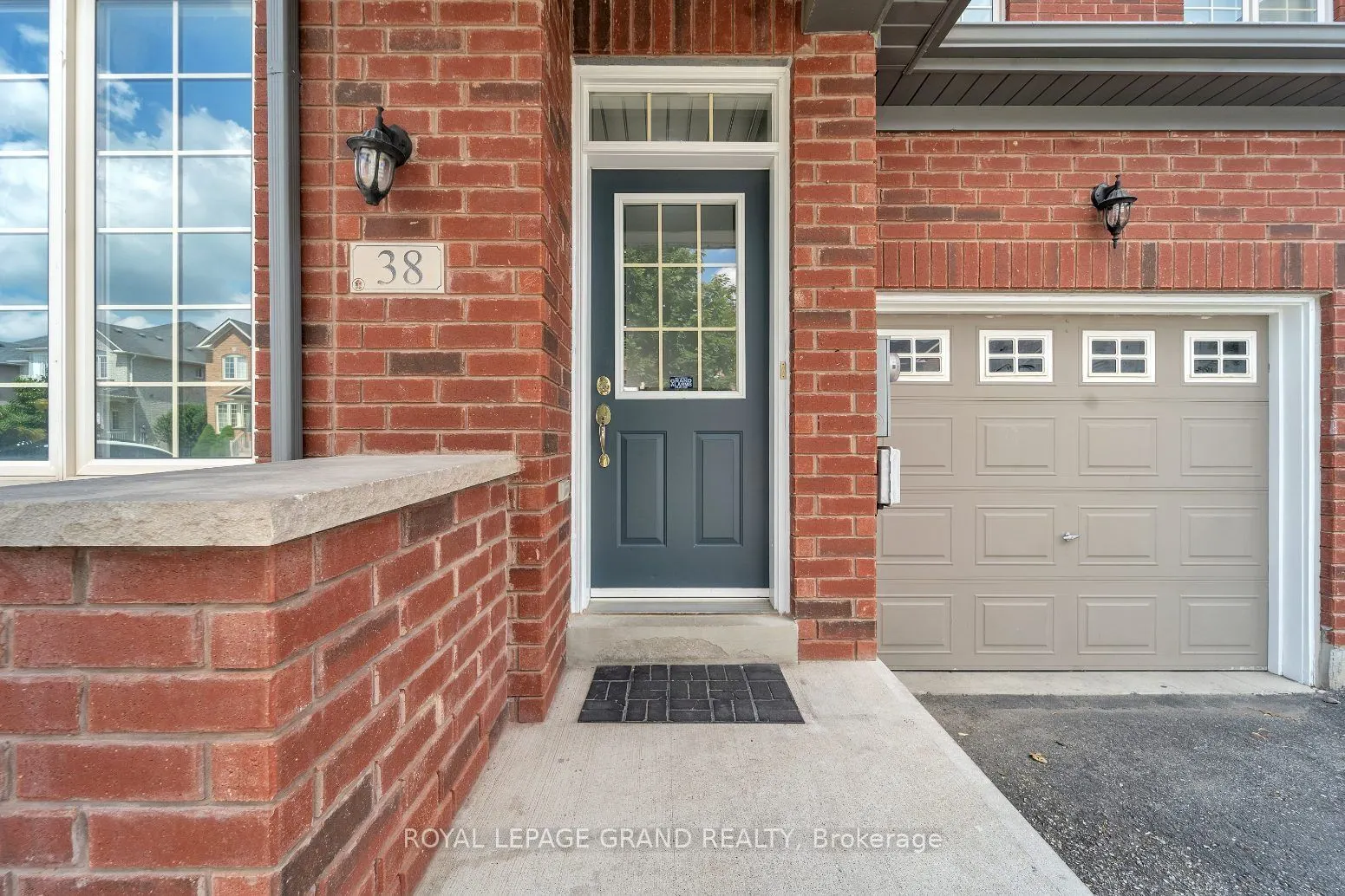 38 Totten Drive