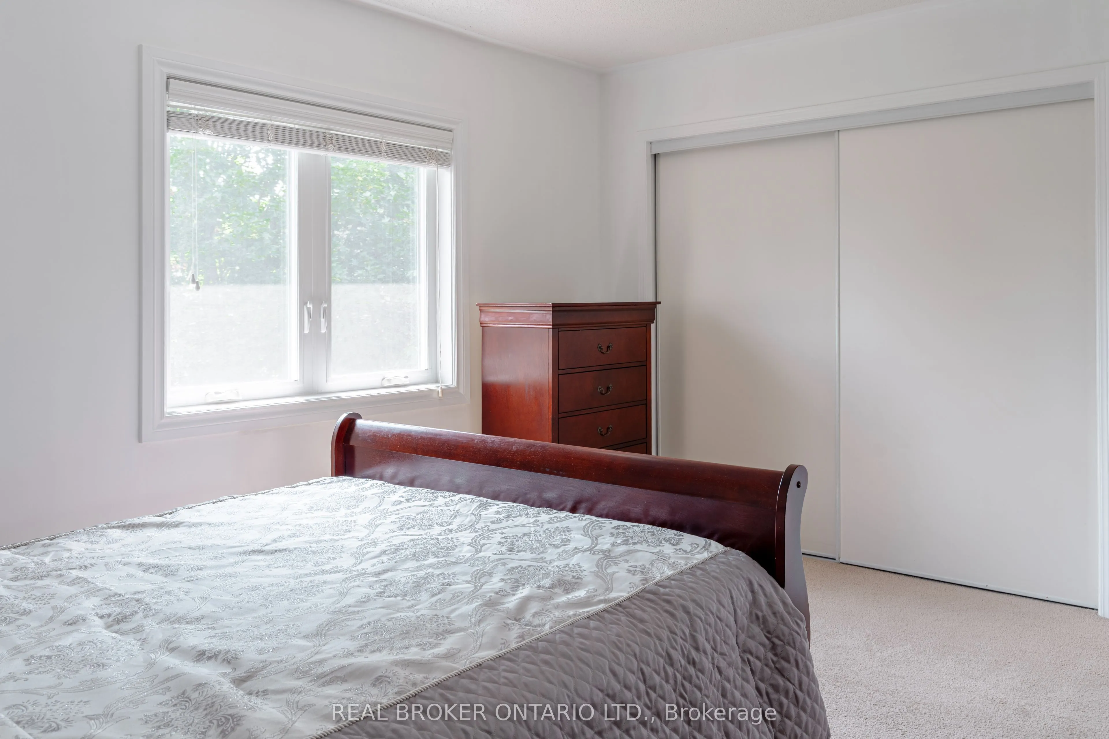 21 Vivians Crescent
