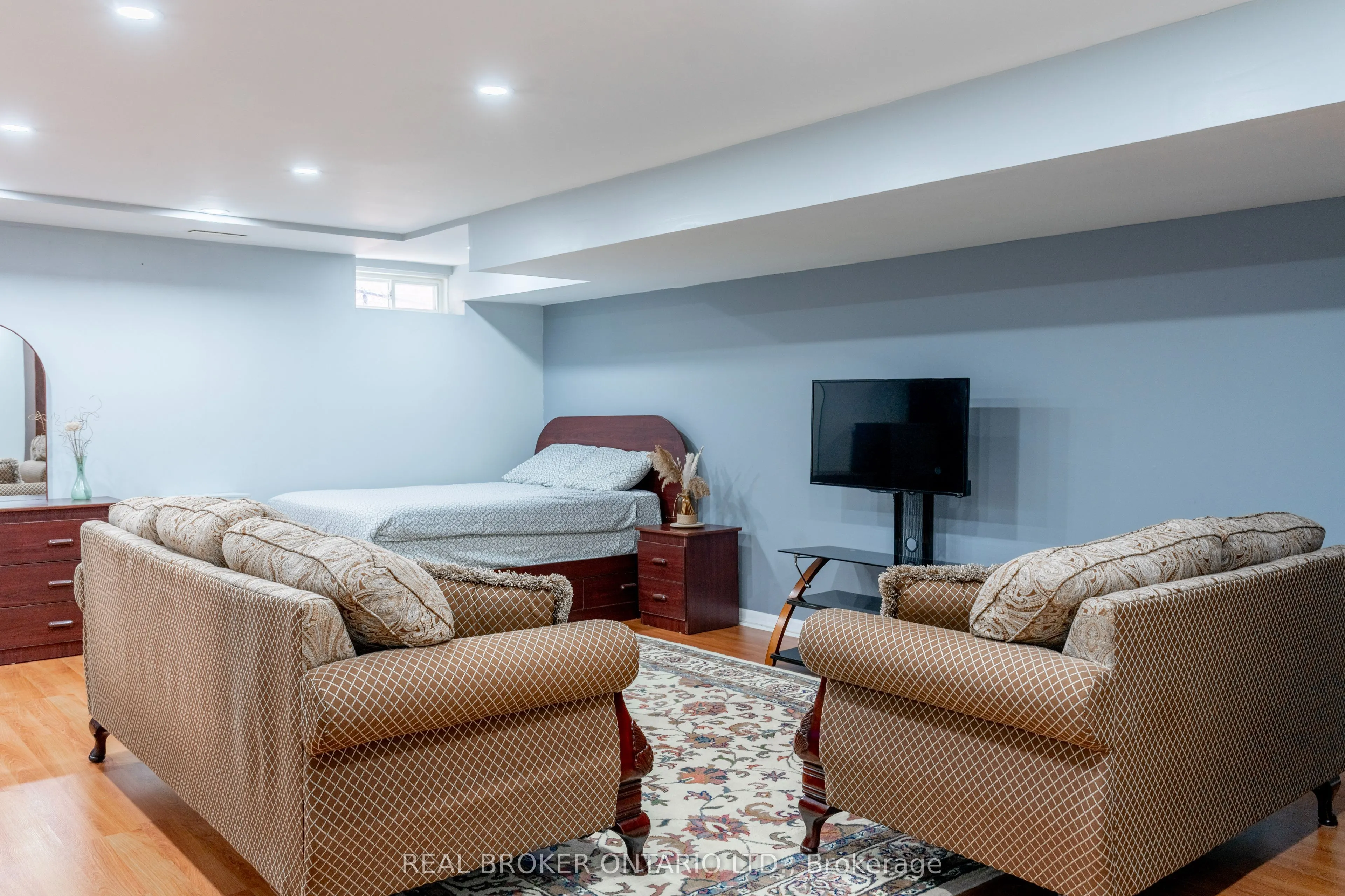 21 Vivians Crescent