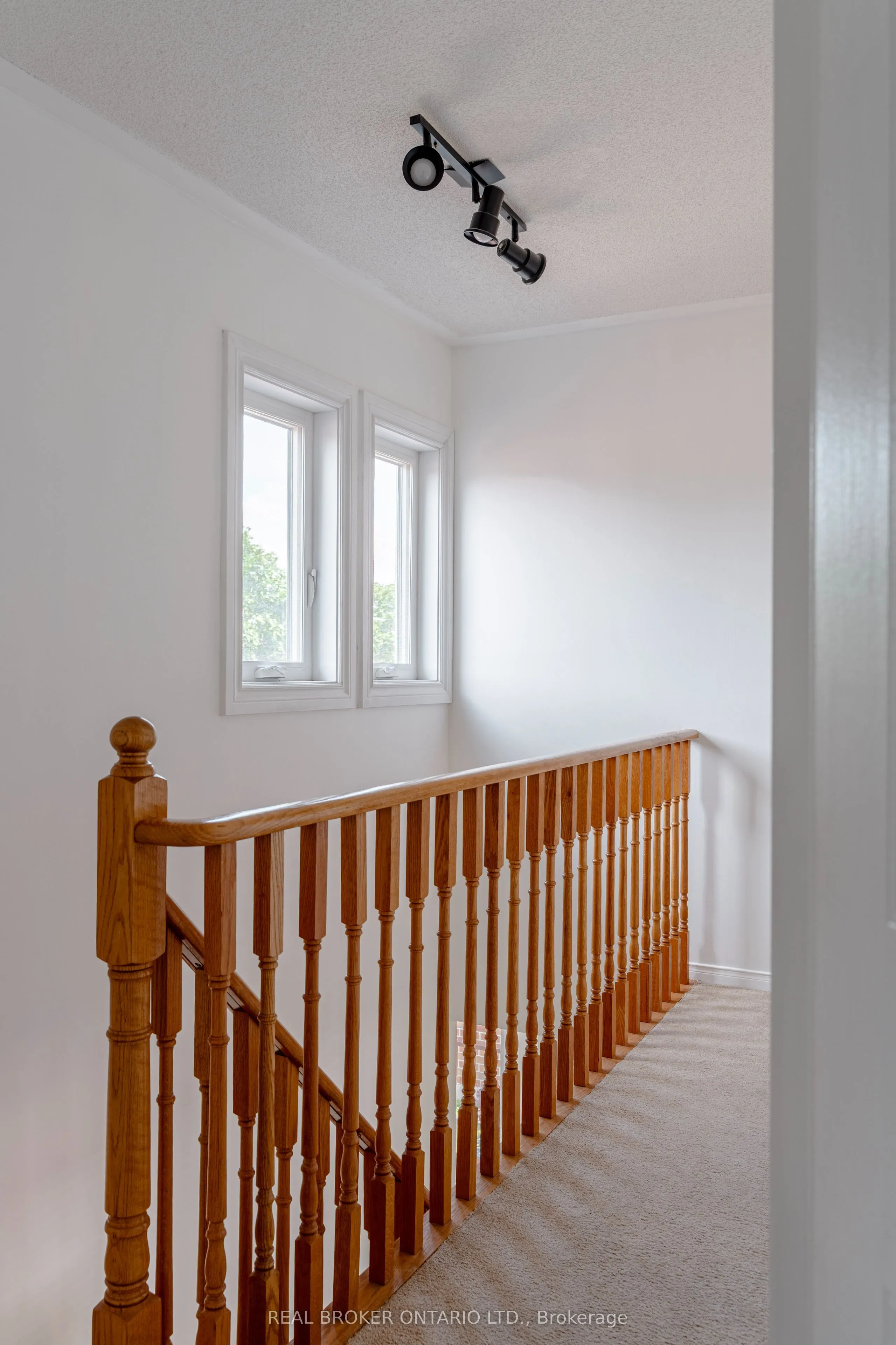 21 Vivians Crescent