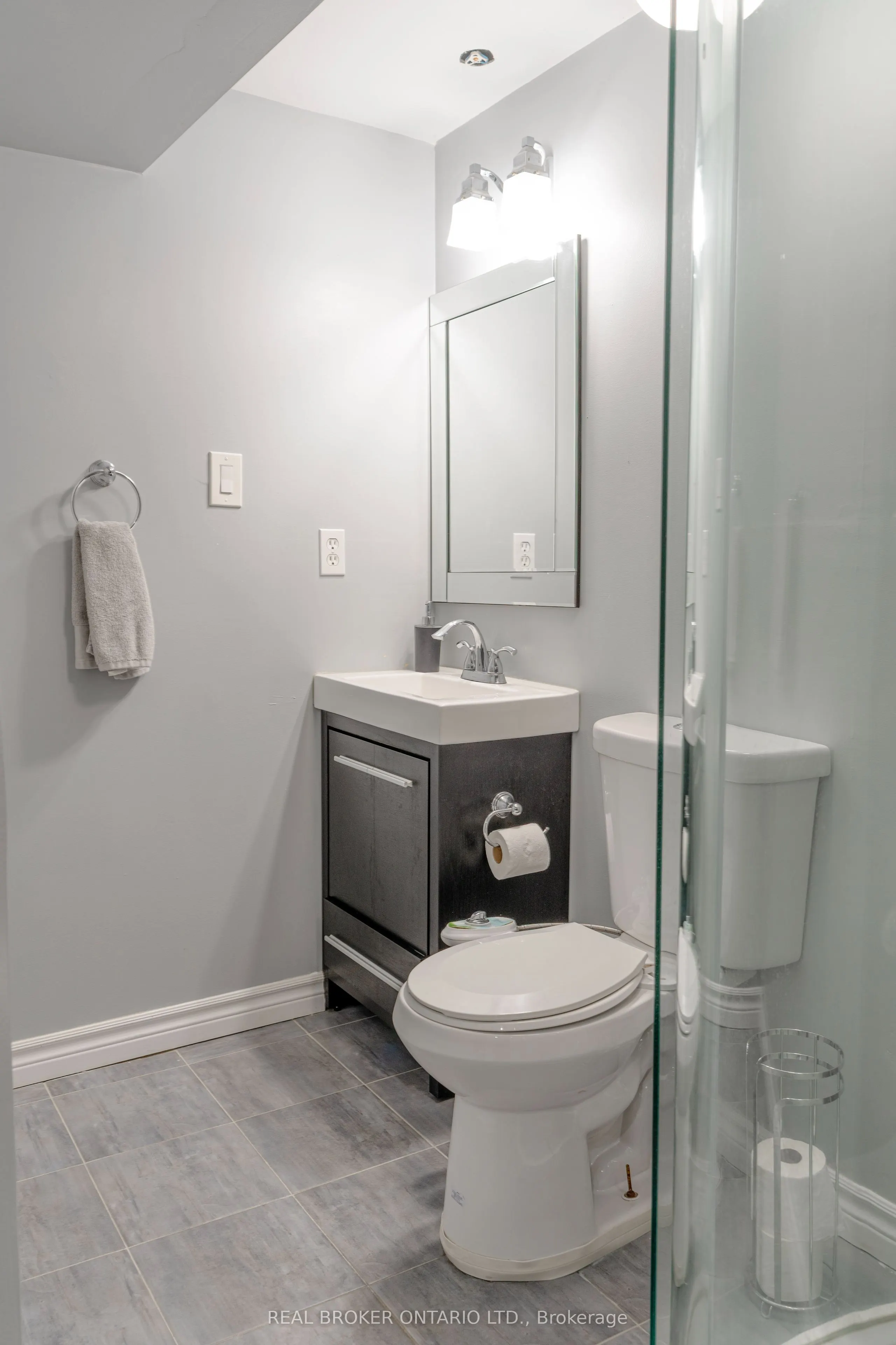 21 Vivians Crescent