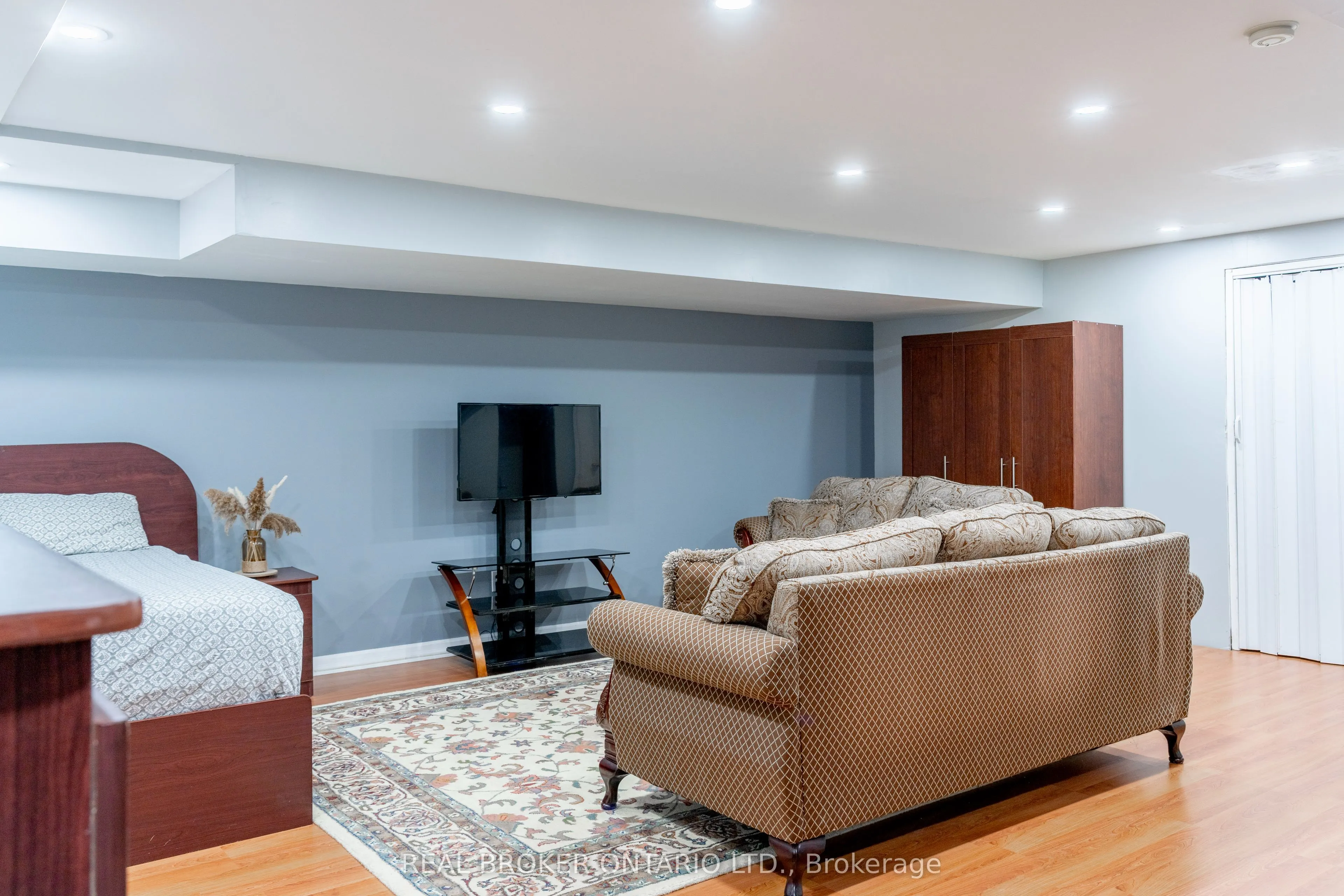 21 Vivians Crescent