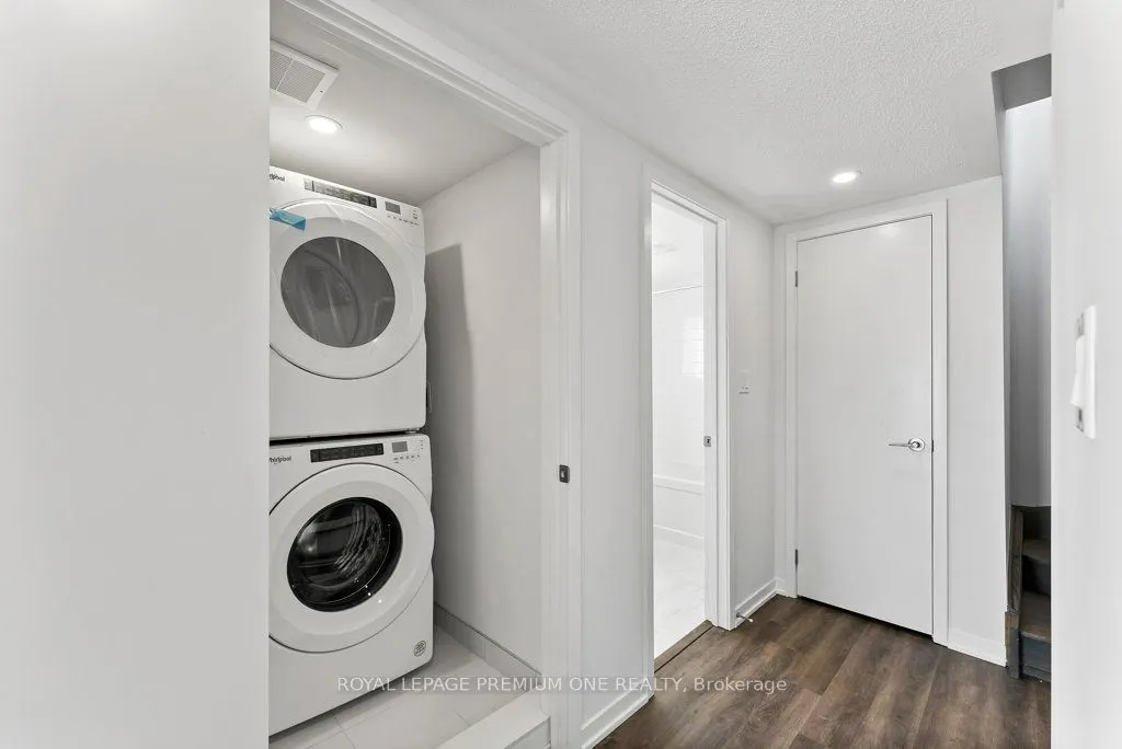 10 Lloyd Janes Lane, #193