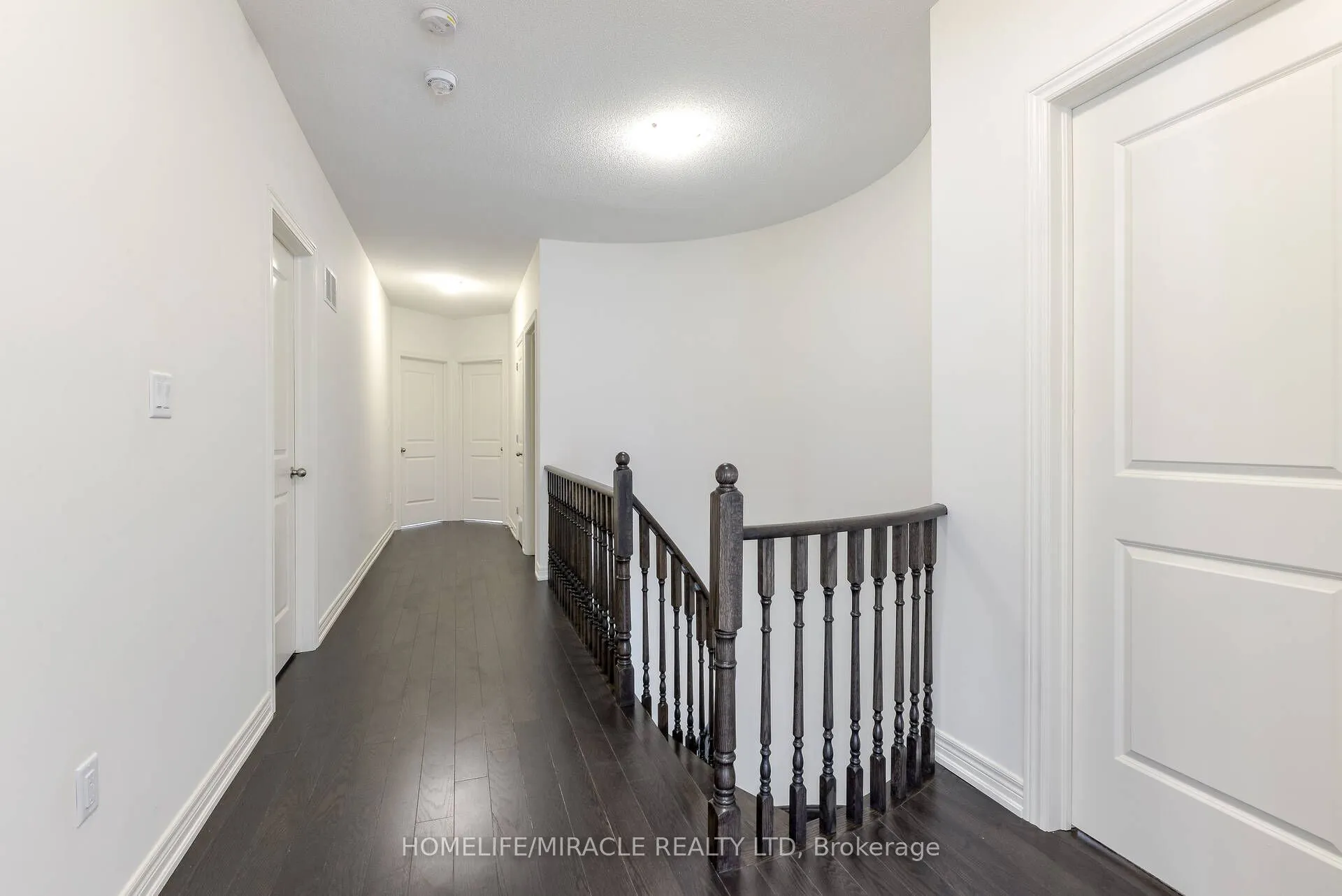 21 Ezra Crescent