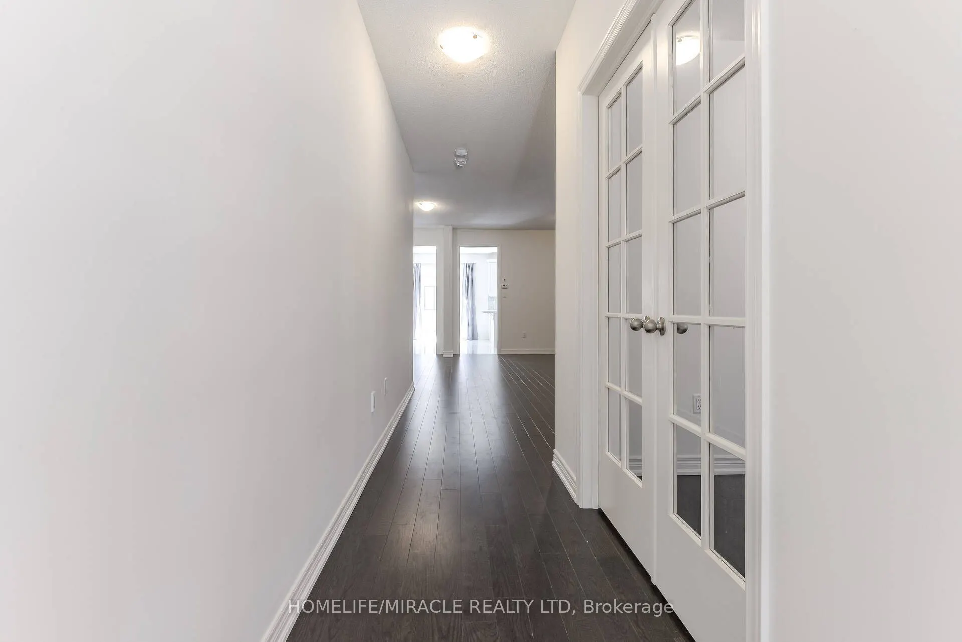 21 Ezra Crescent