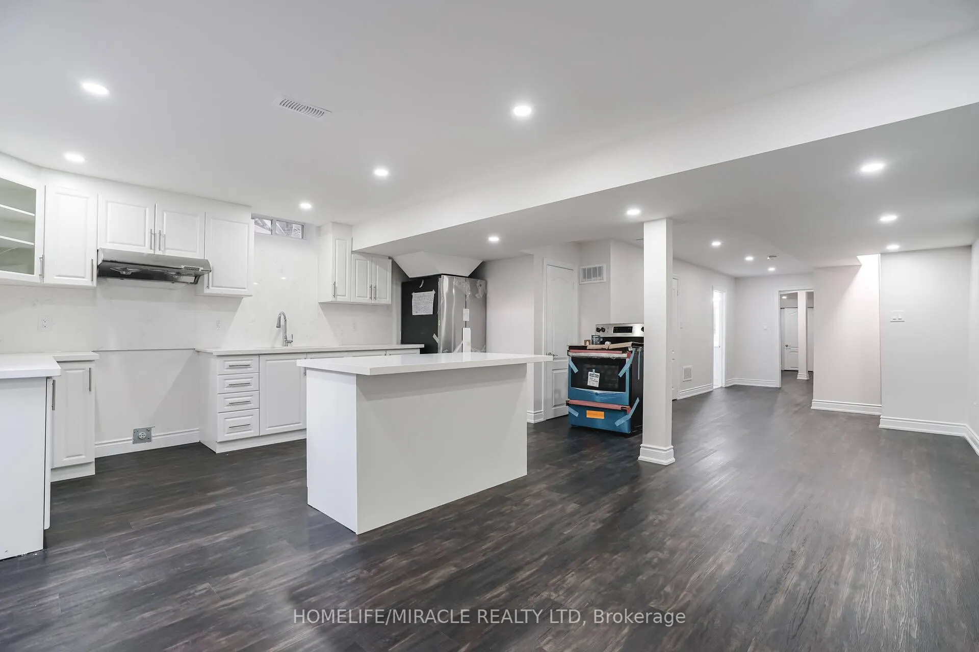 21 Ezra Crescent