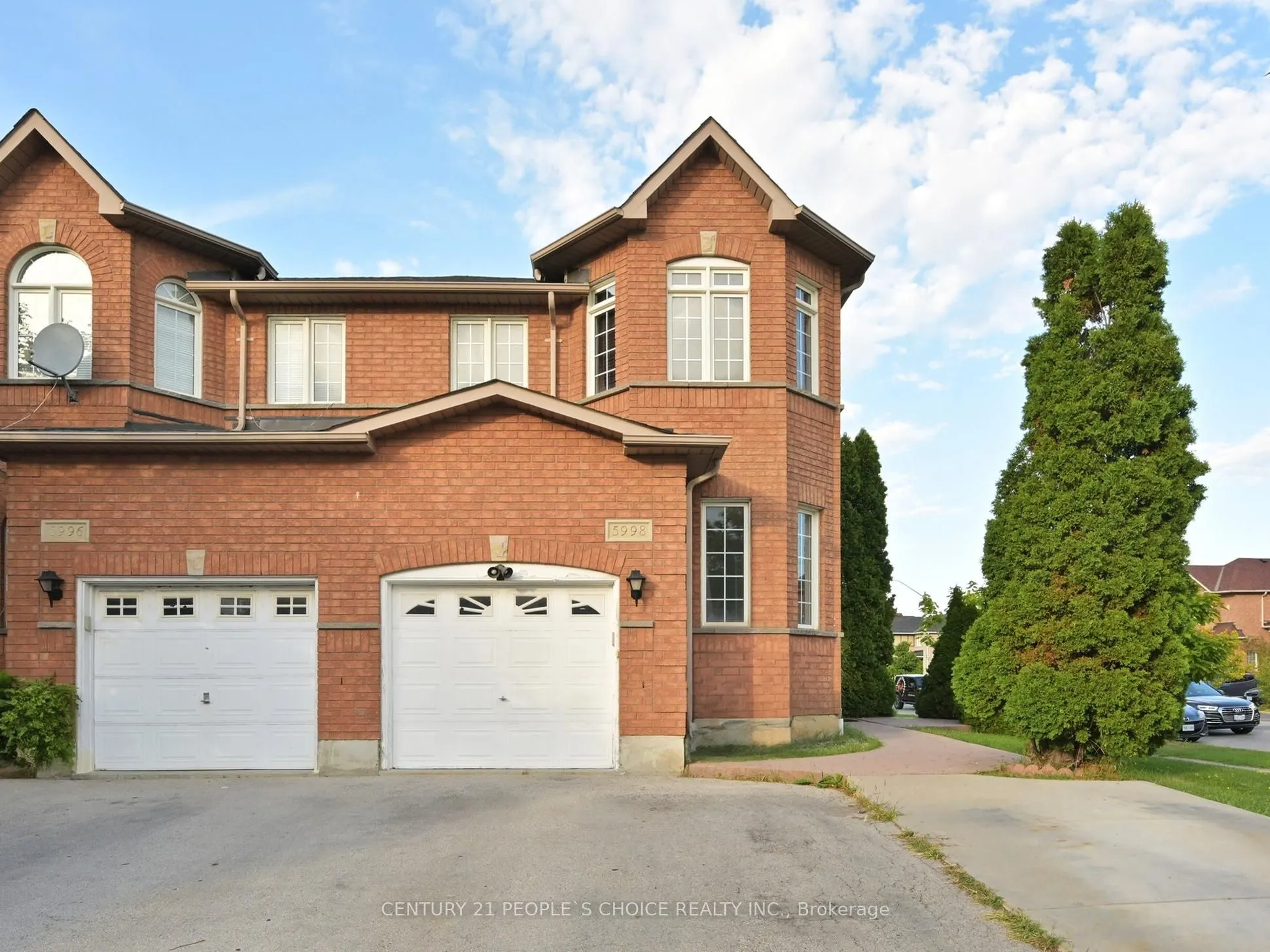 5998 Gant Crescent