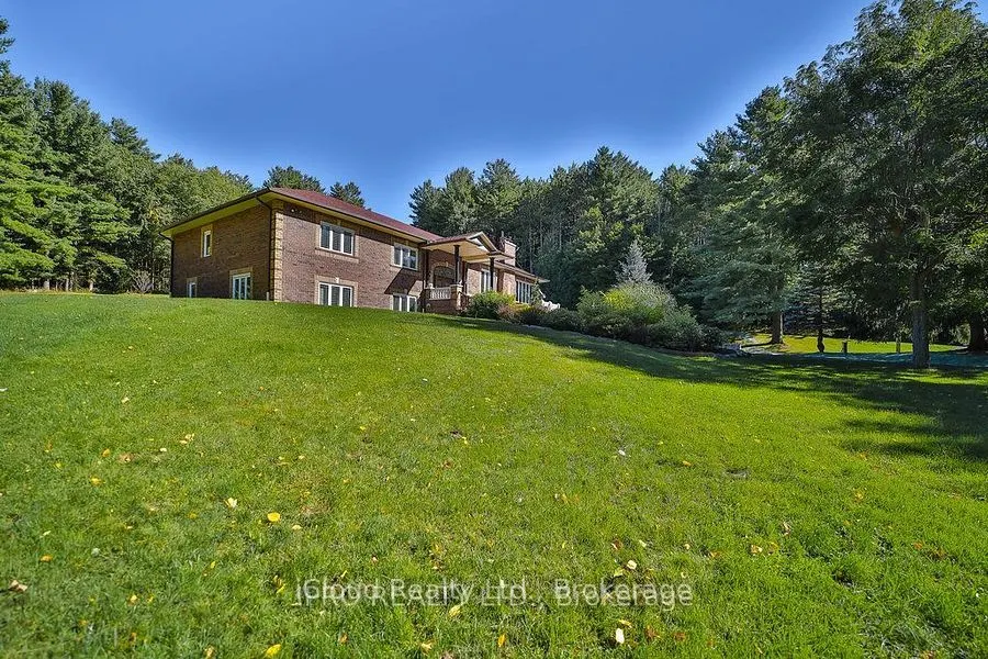 8339 Finnerty Side Road