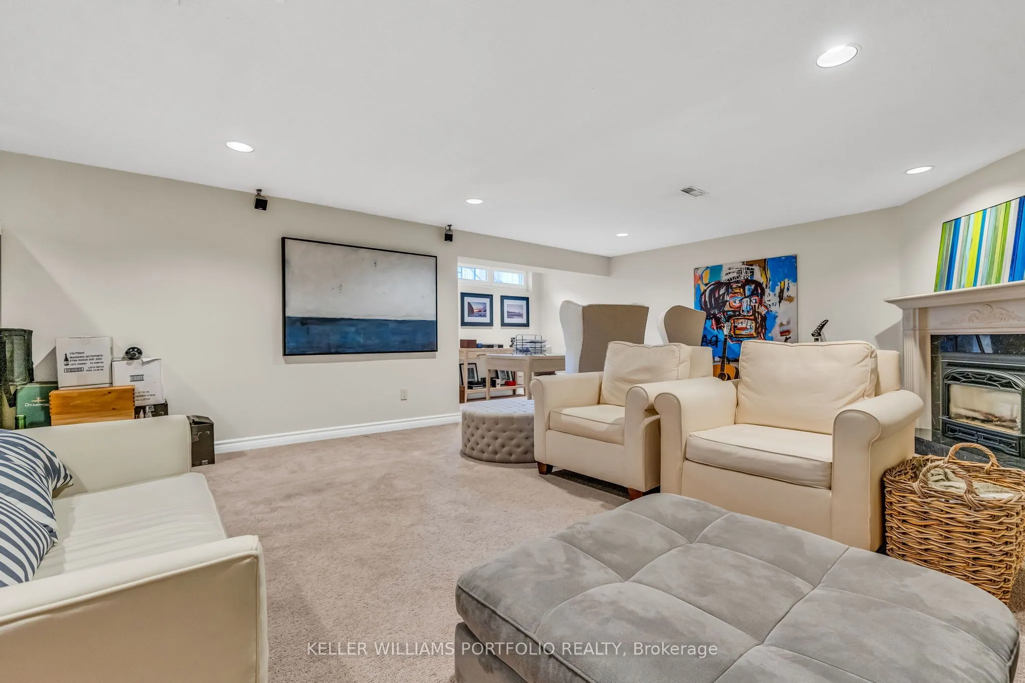 1123 Lakeshore Road E