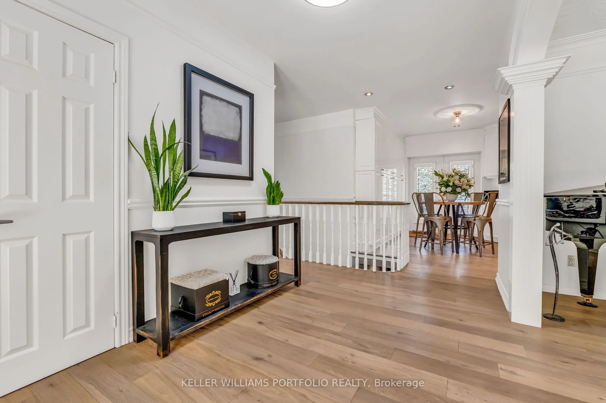 1123 Lakeshore Road E