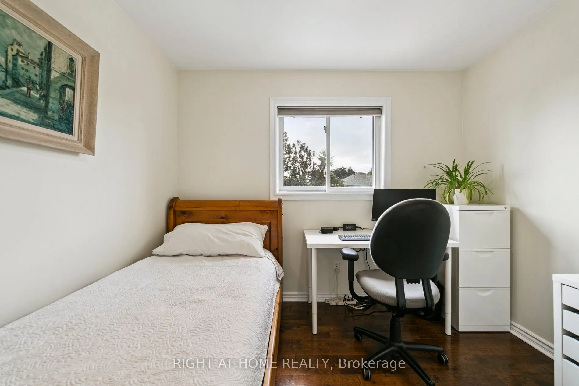 550 Eliza Crescent