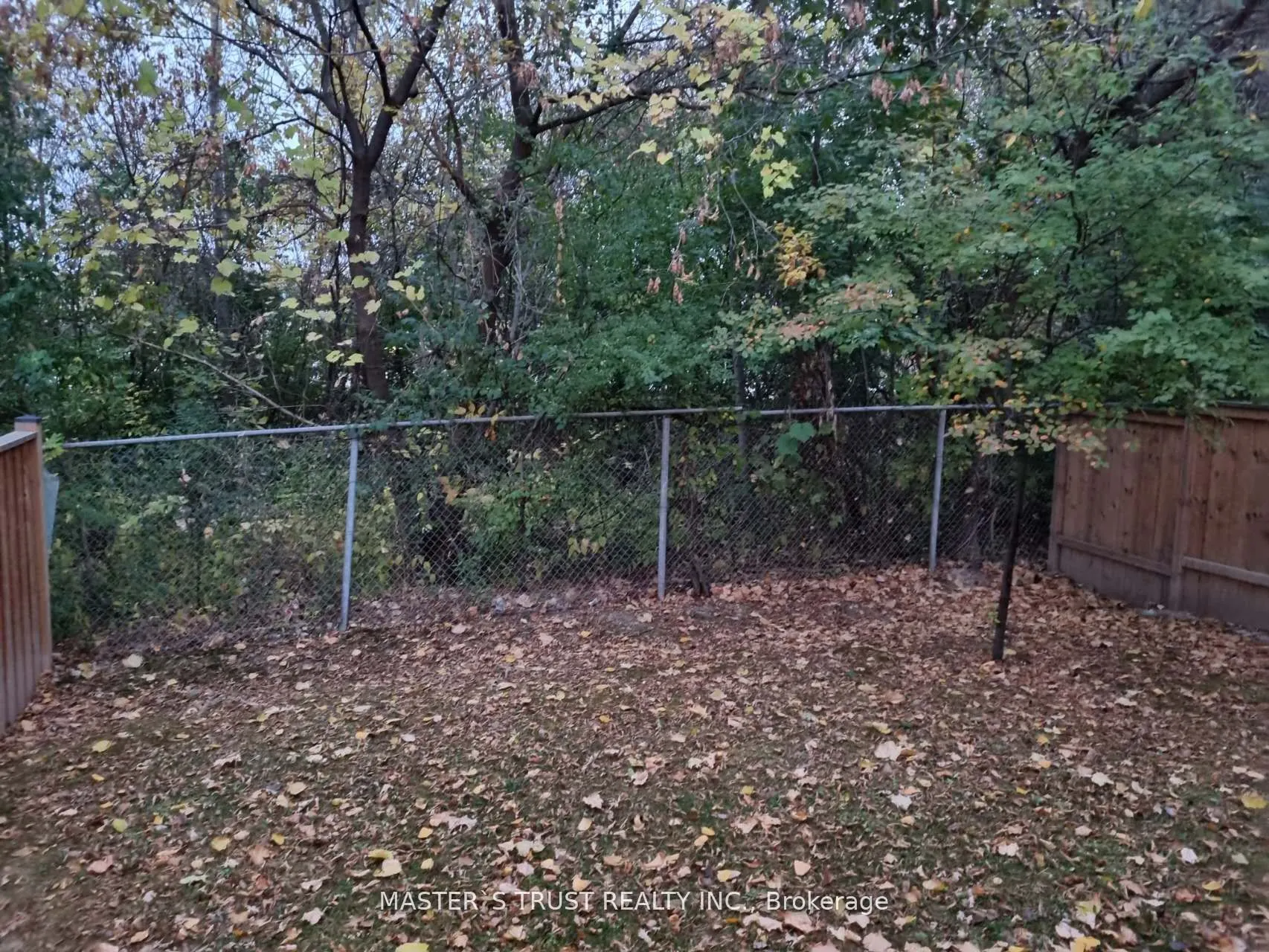 15 Isaac Devins Boulevard