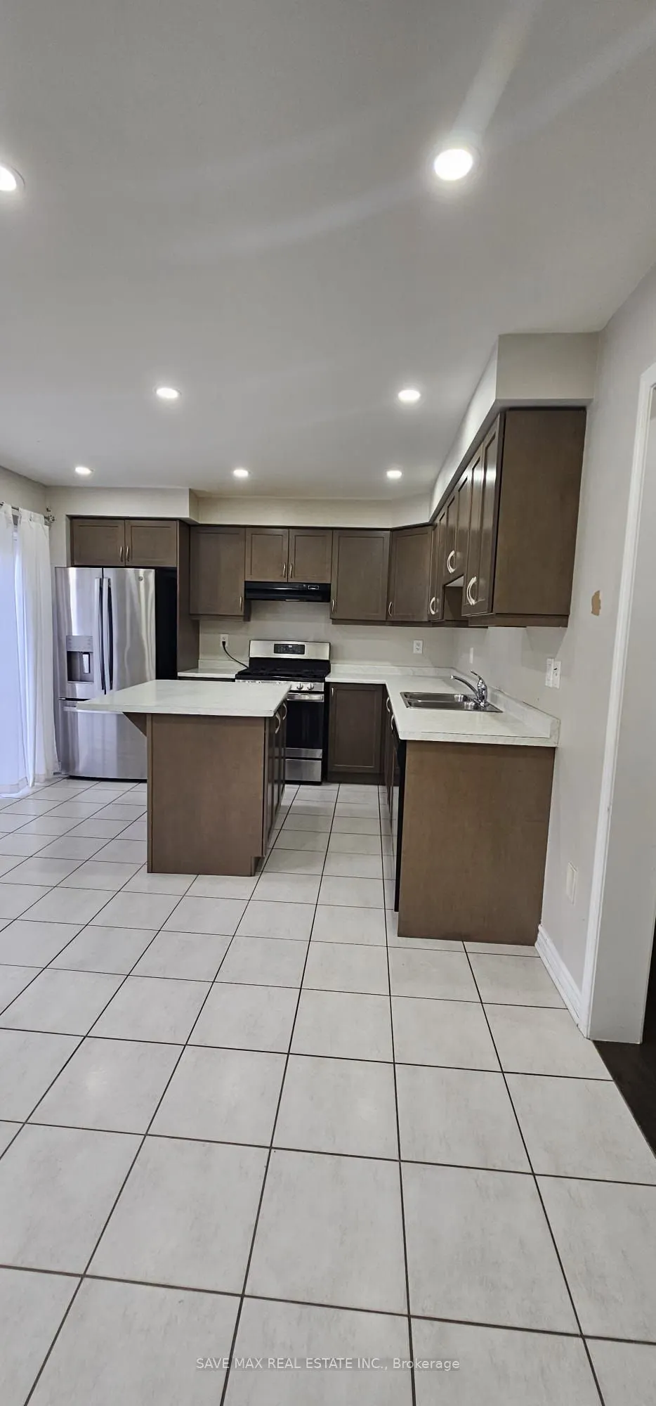 30 Metro Crescent