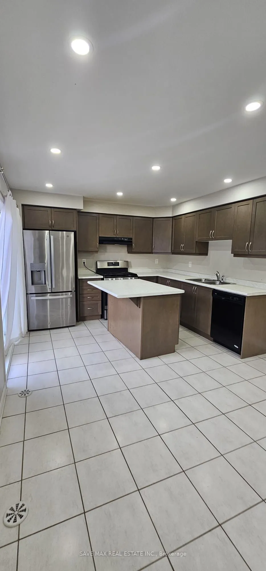 30 Metro Crescent
