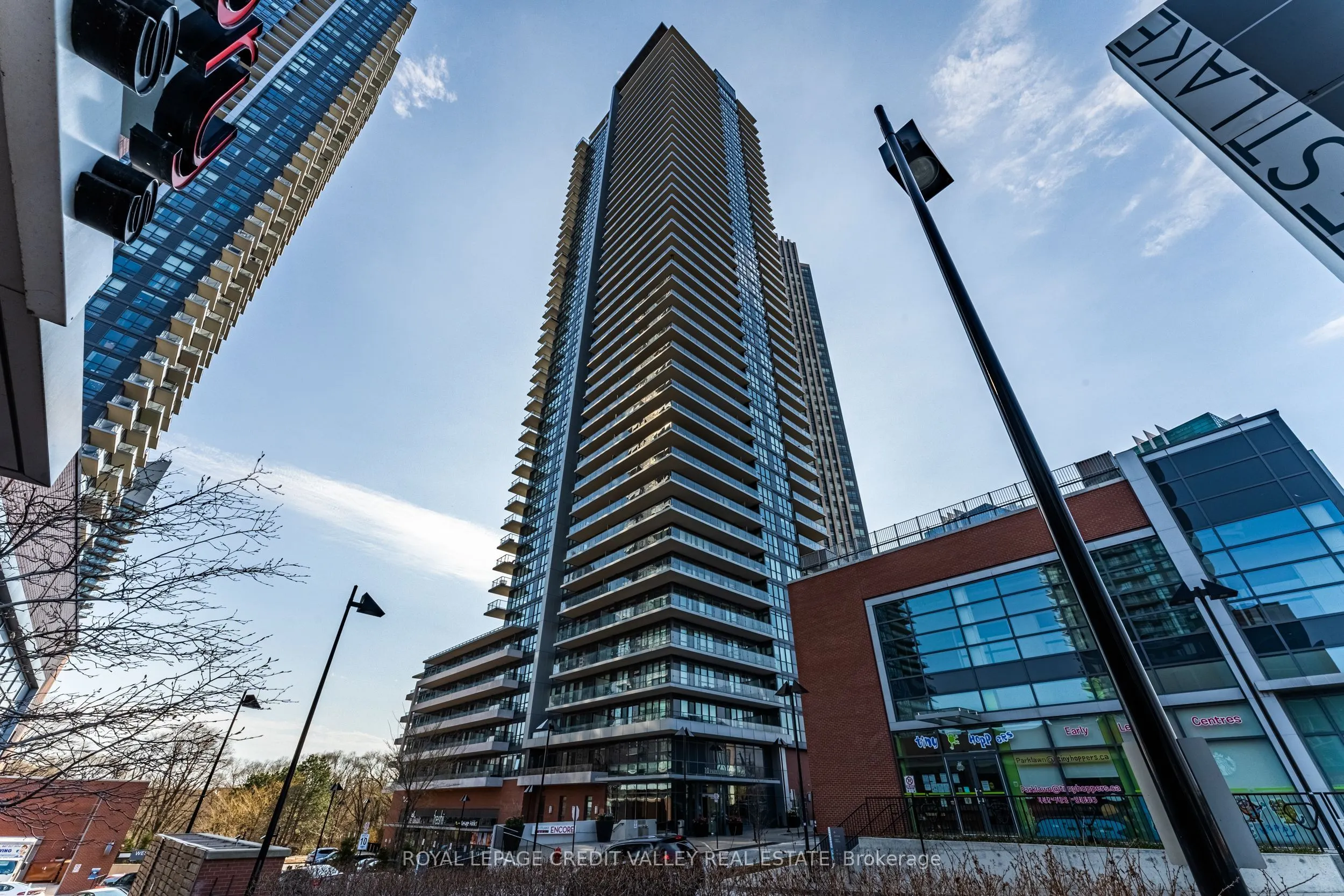 10 Park Lawn Road, #4006