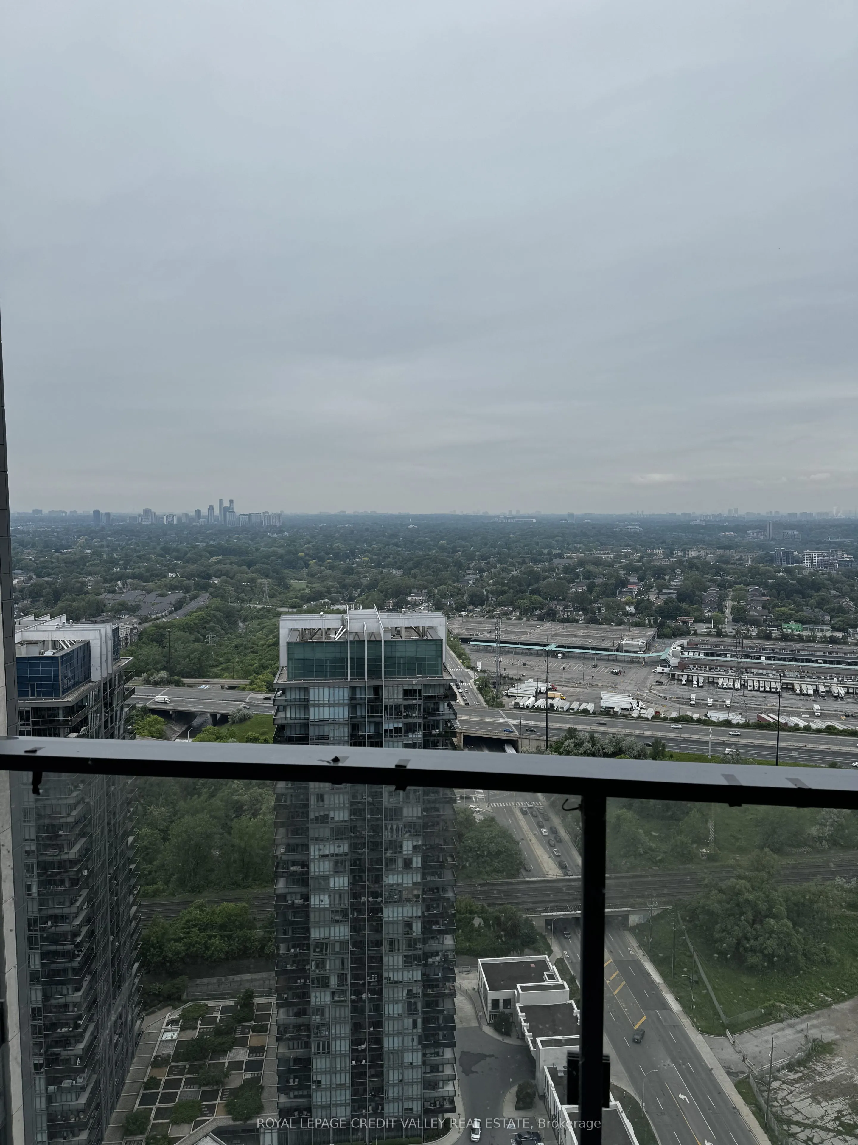 10 Park Lawn Road, #4006