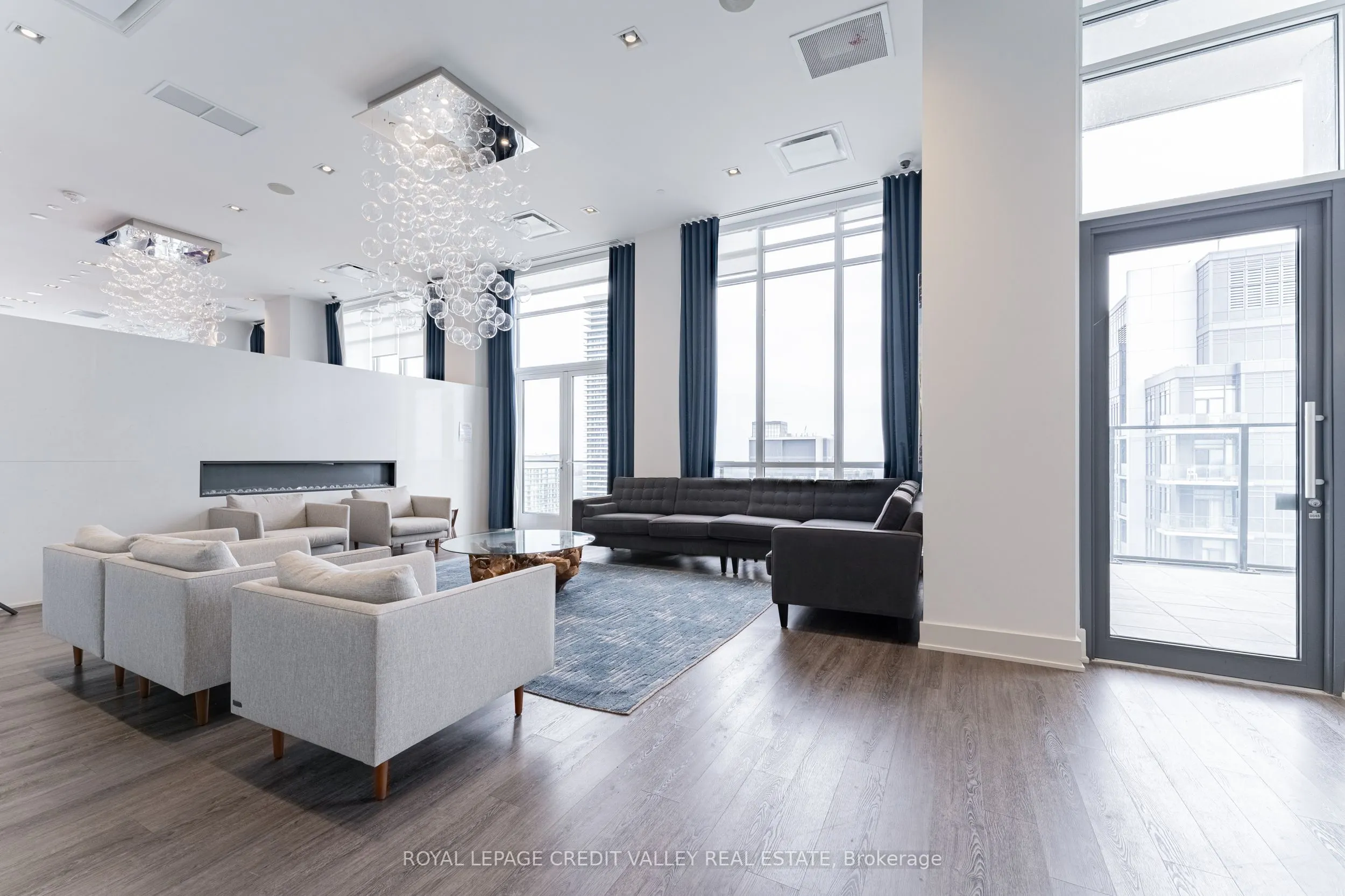 10 Park Lawn Road, #4006