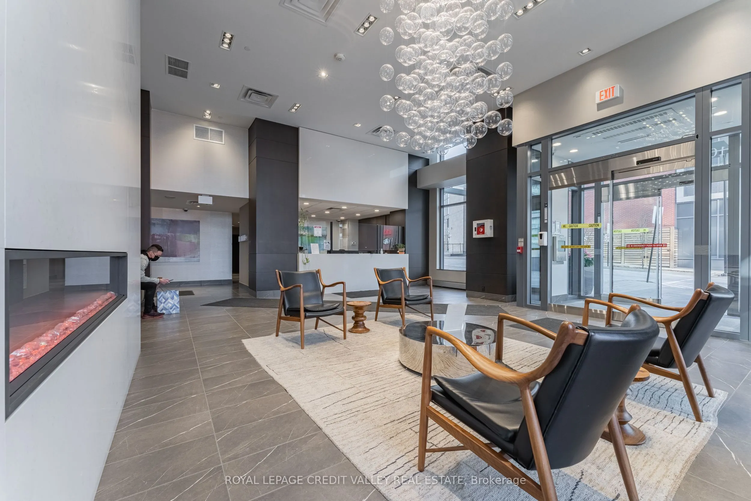 10 Park Lawn Road, #4006