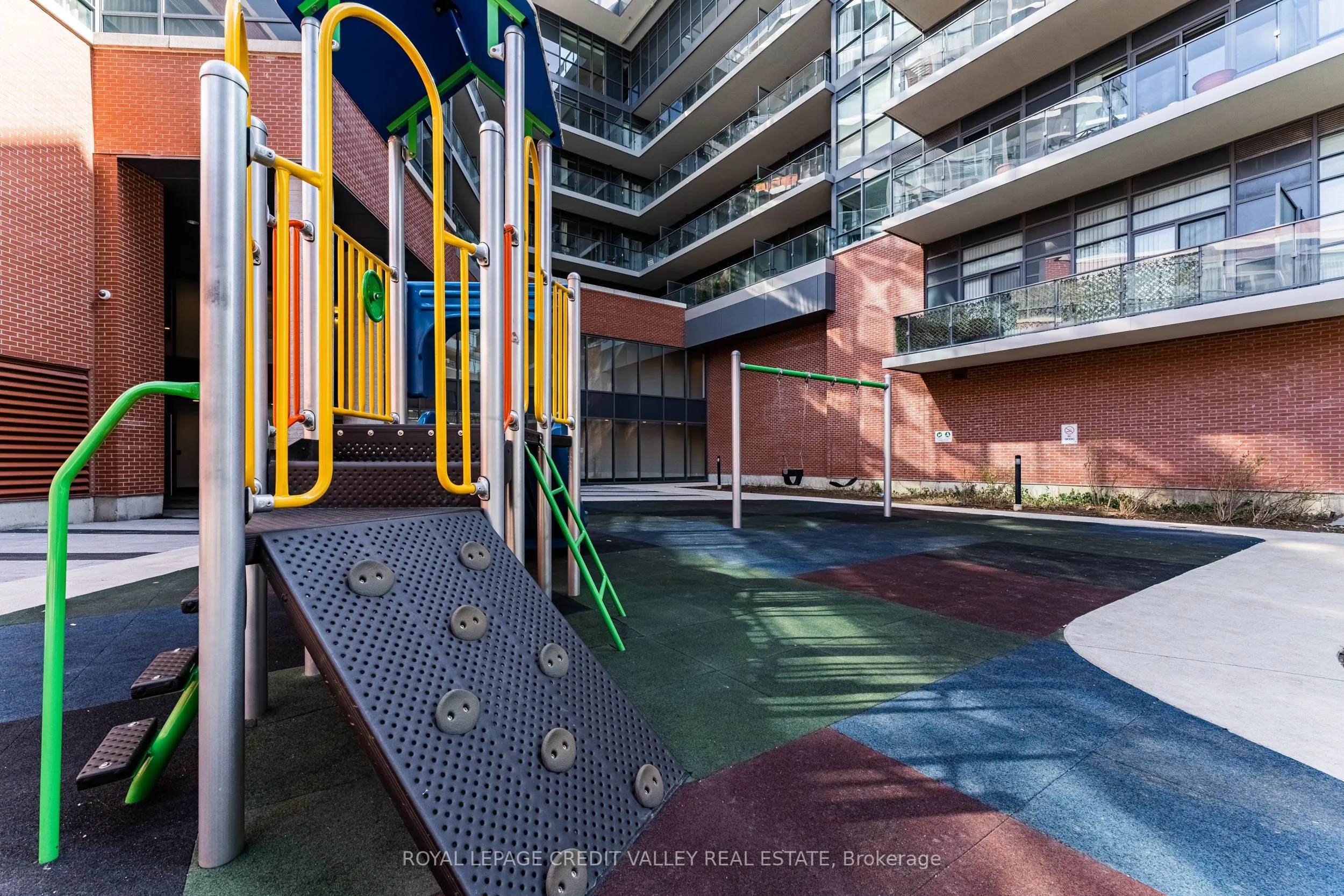 10 Park Lawn Road, #4006