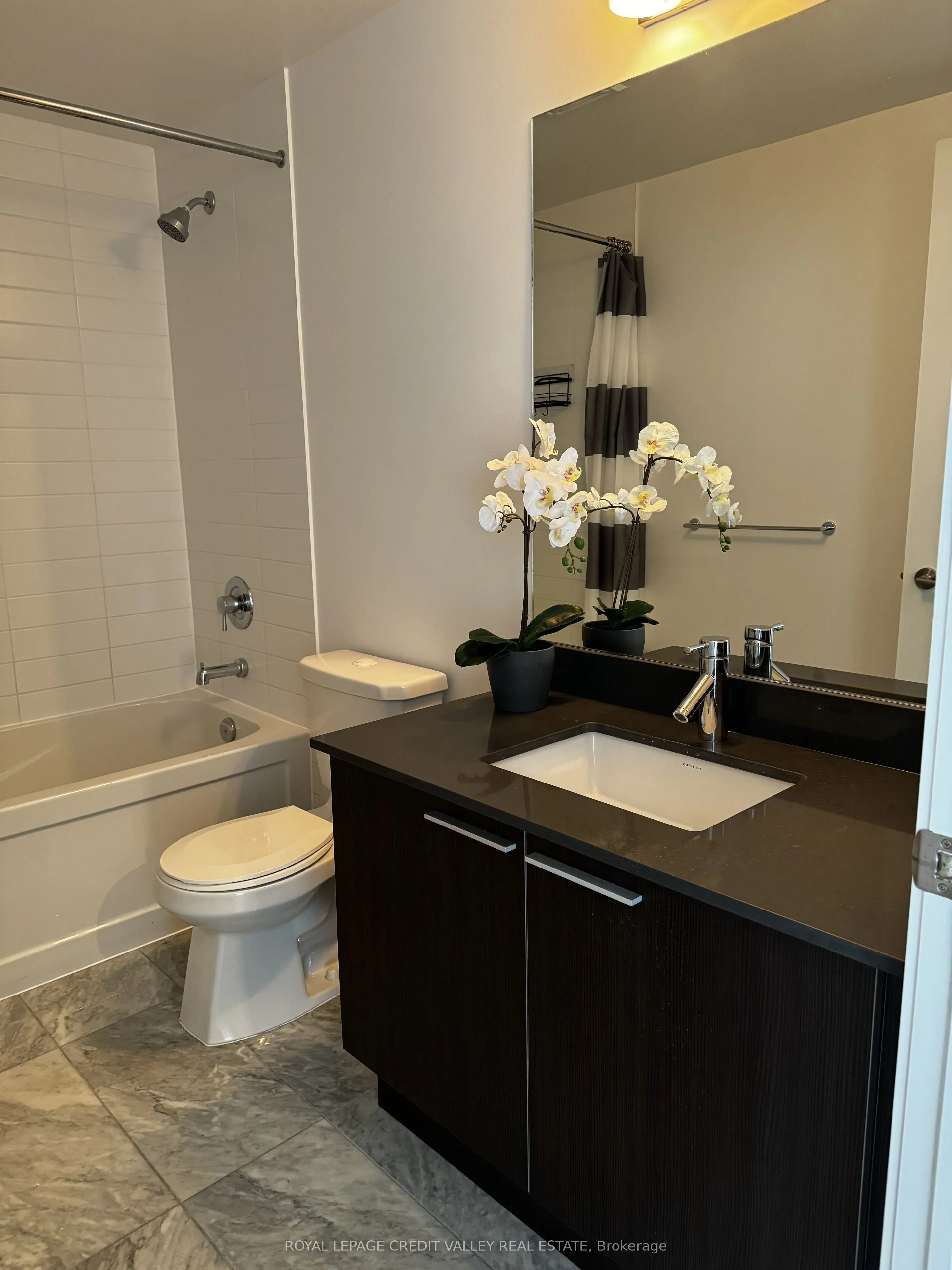 10 Park Lawn Road, #4006