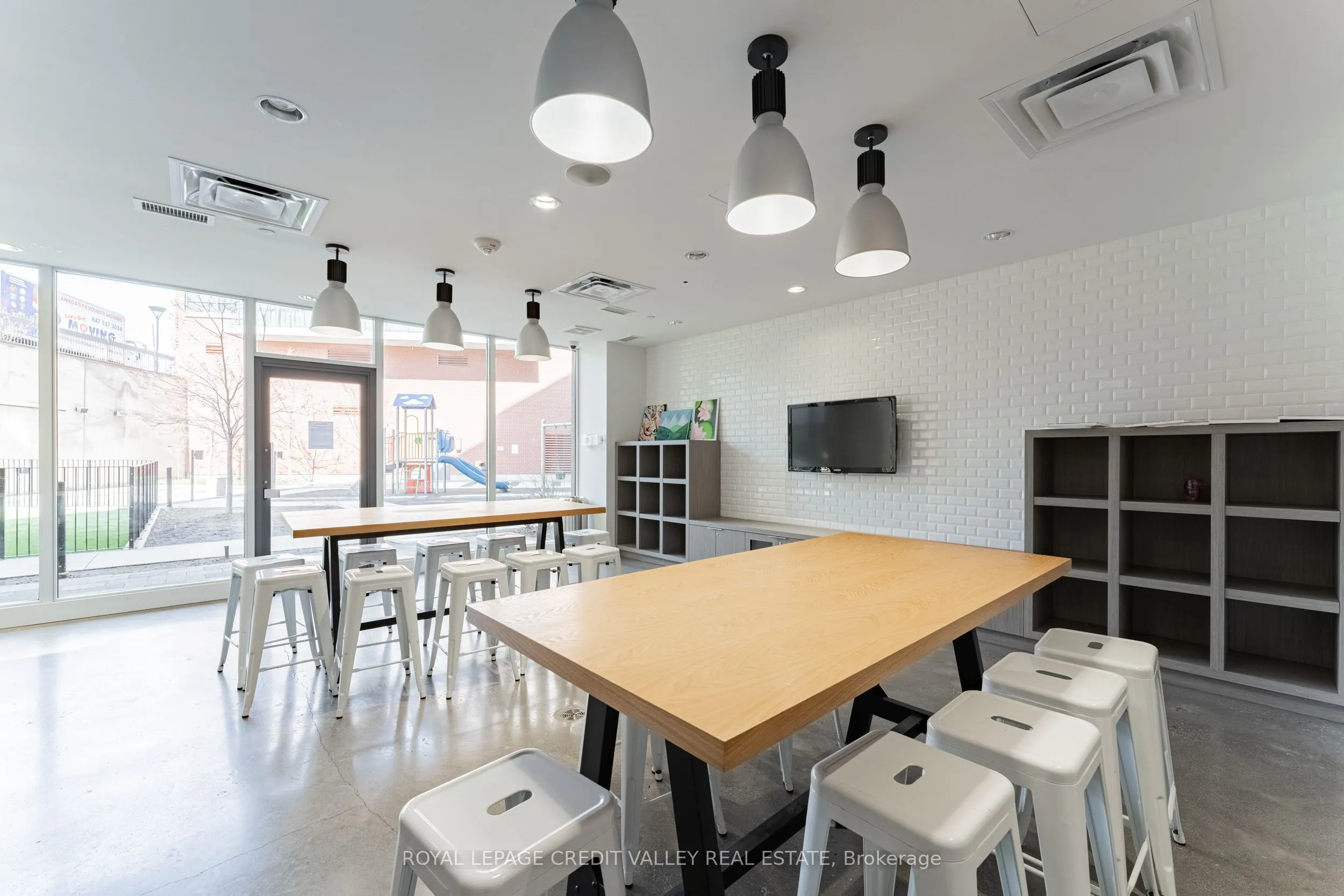 10 Park Lawn Road, #4006